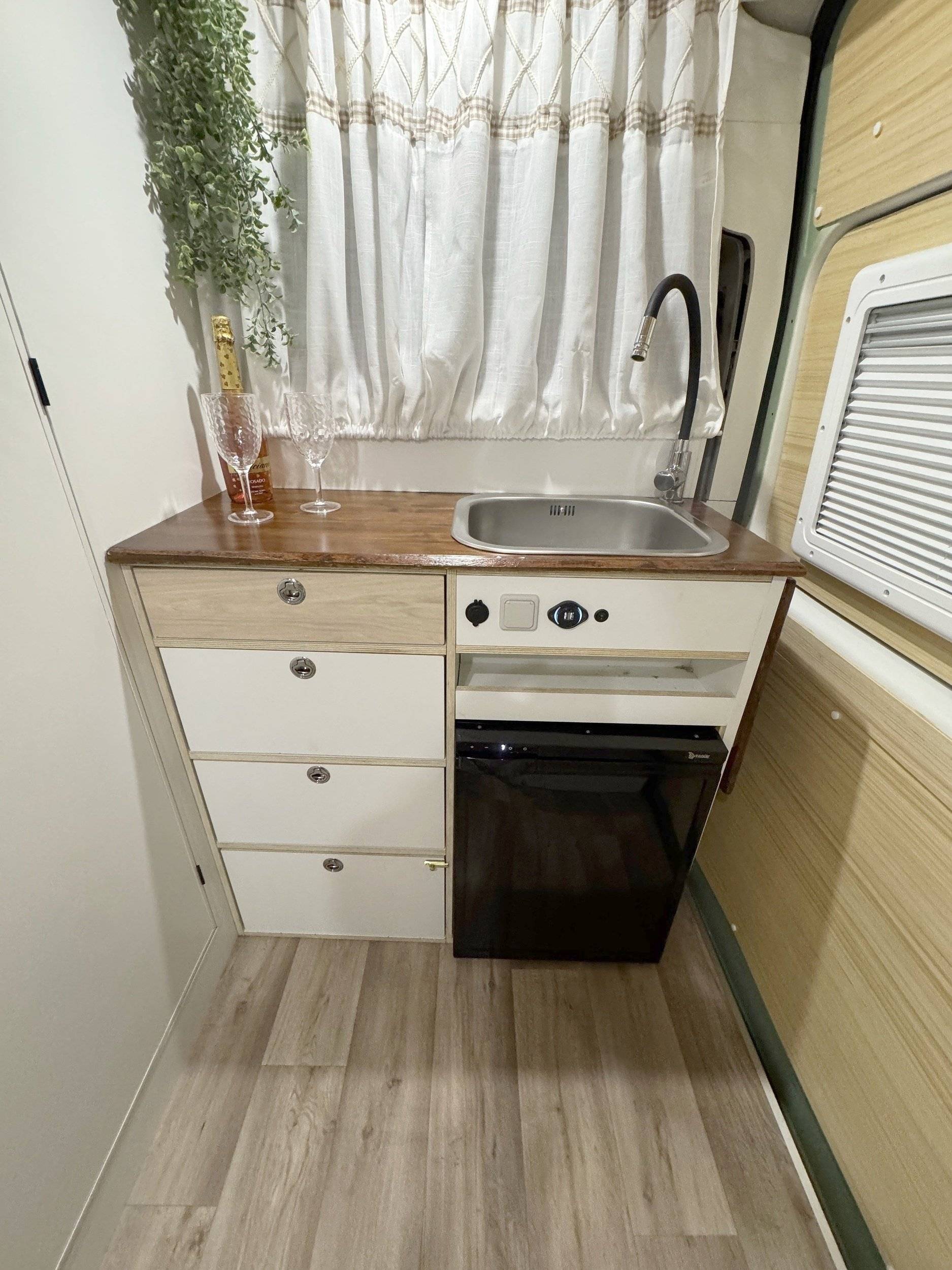 Adria Jumper 1,6 l Blue HDI 95 ch