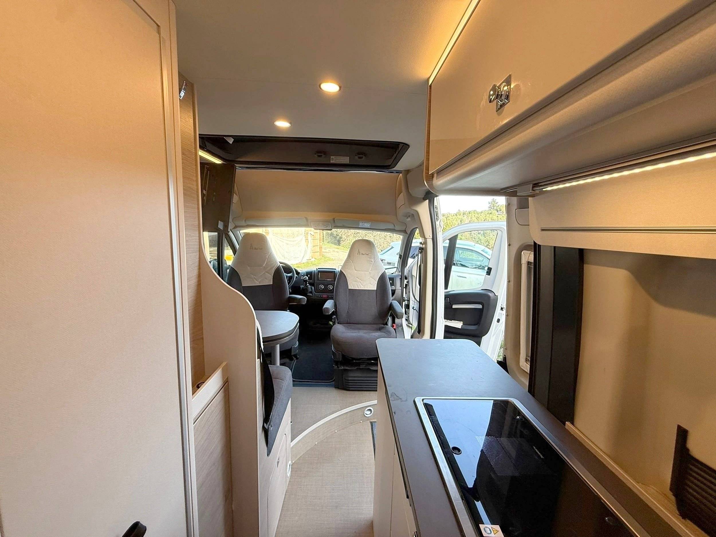 Bürstner CAMPEO C600 BLACK FOREST