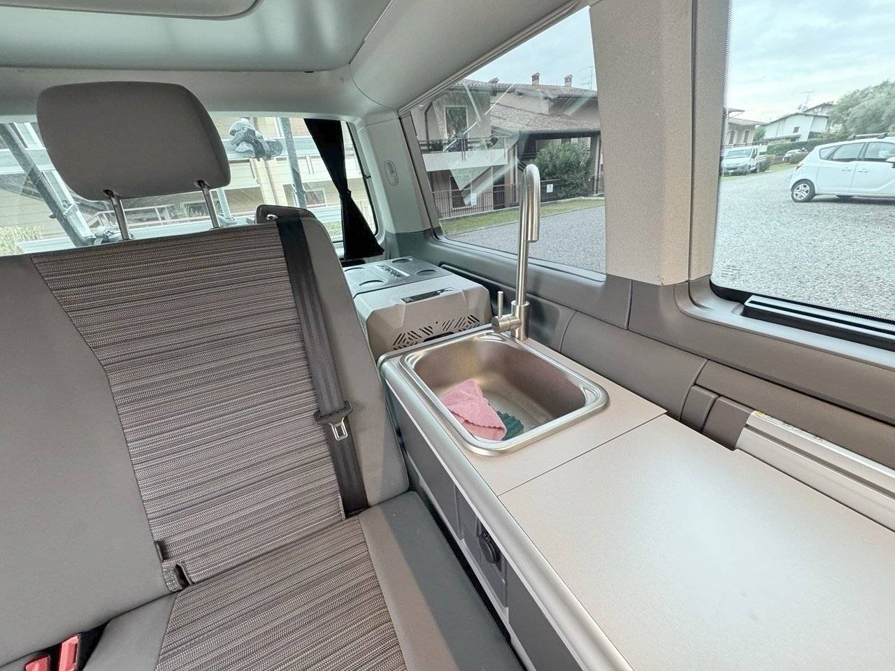 Volkswagen Volkswagen T6.1 California