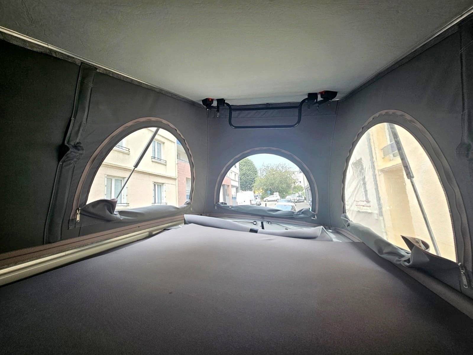 Iroise Fourgons Aménagés Expert Blue HDI 2 L 150ch