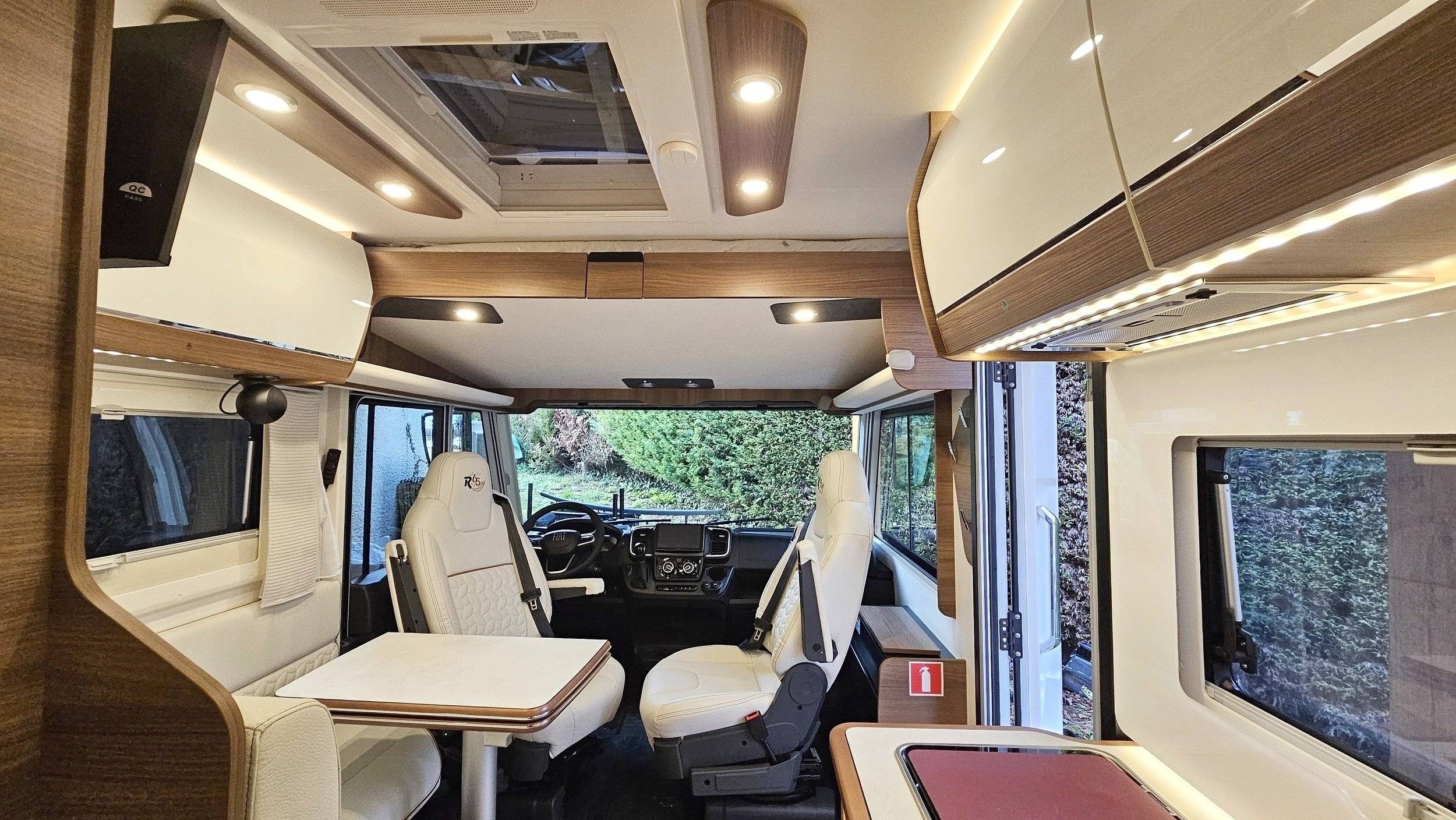 Dinette Fiat Fiat ducato - Yescapa
