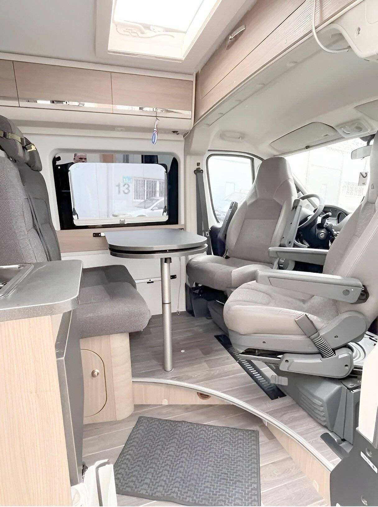 Adria adria twin axess 600 sp family