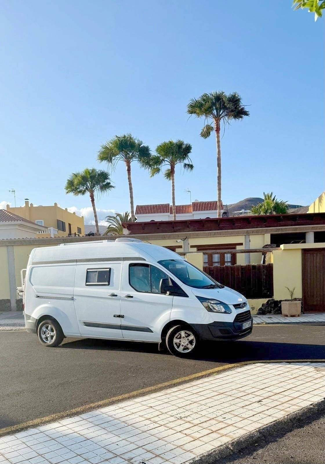 Custo Van Ford Transit