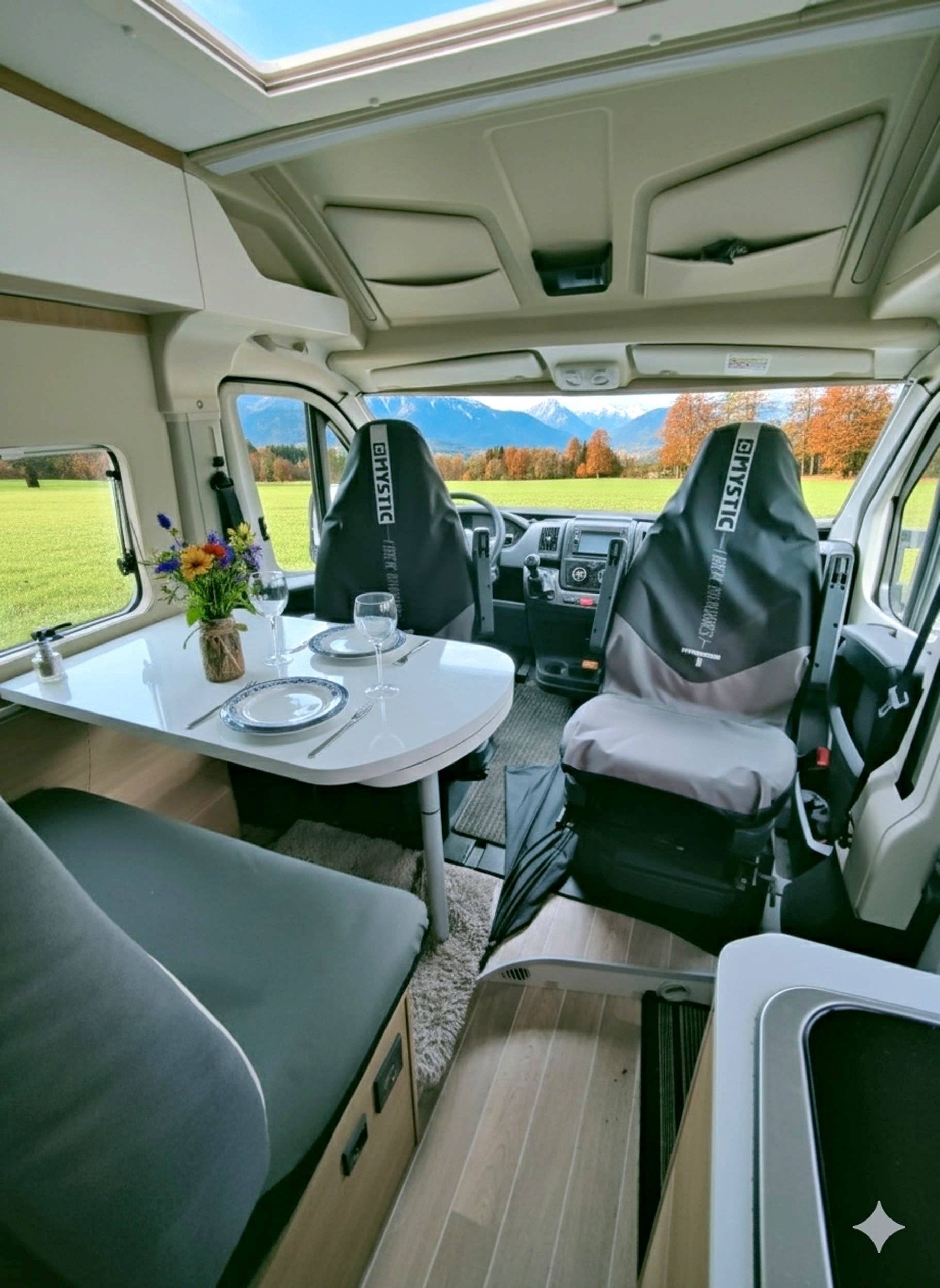 Mclouis Menfys VAN S-Line 3 Maxi