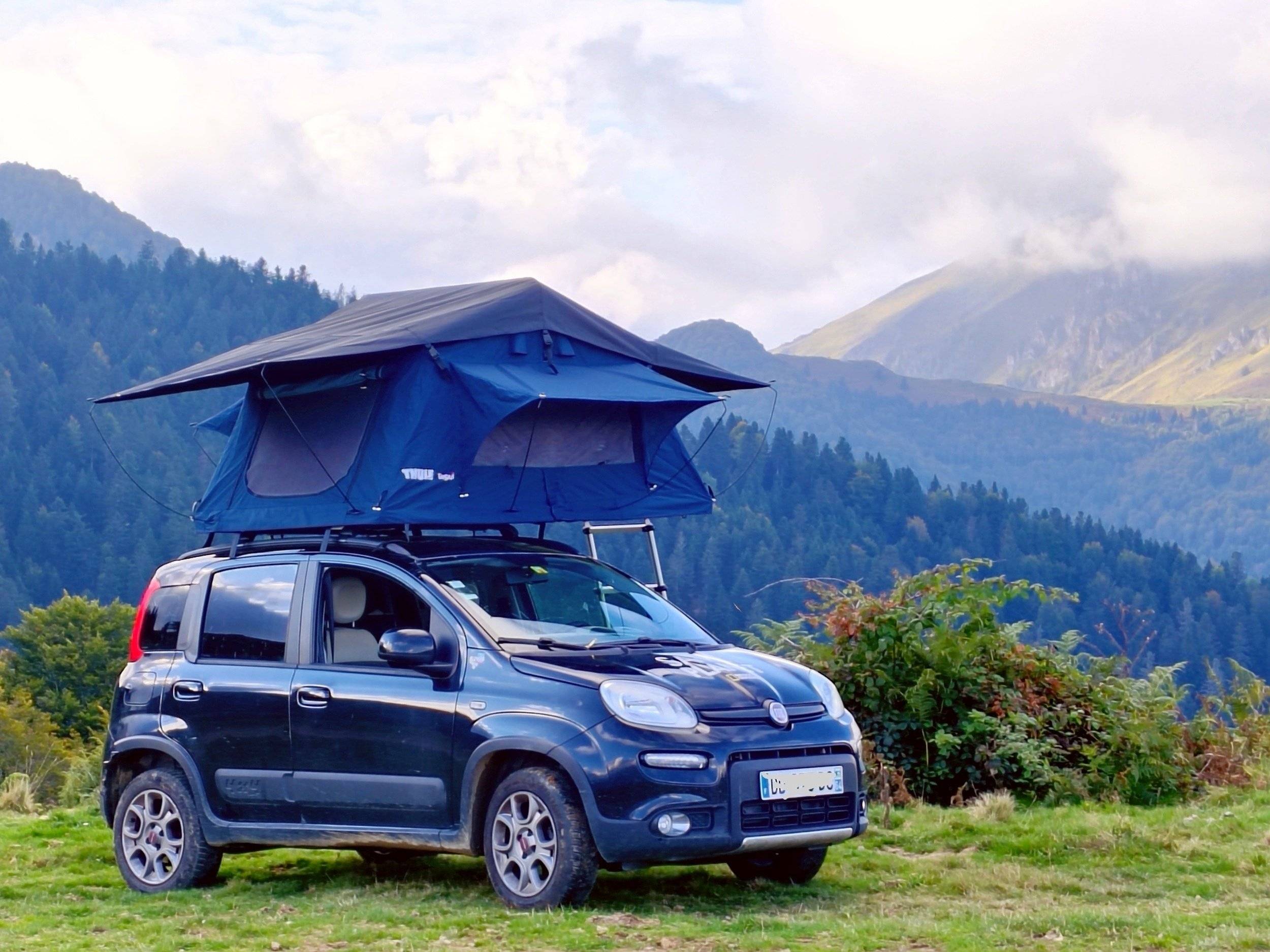 Vue avant de 3/4  - Yescapa