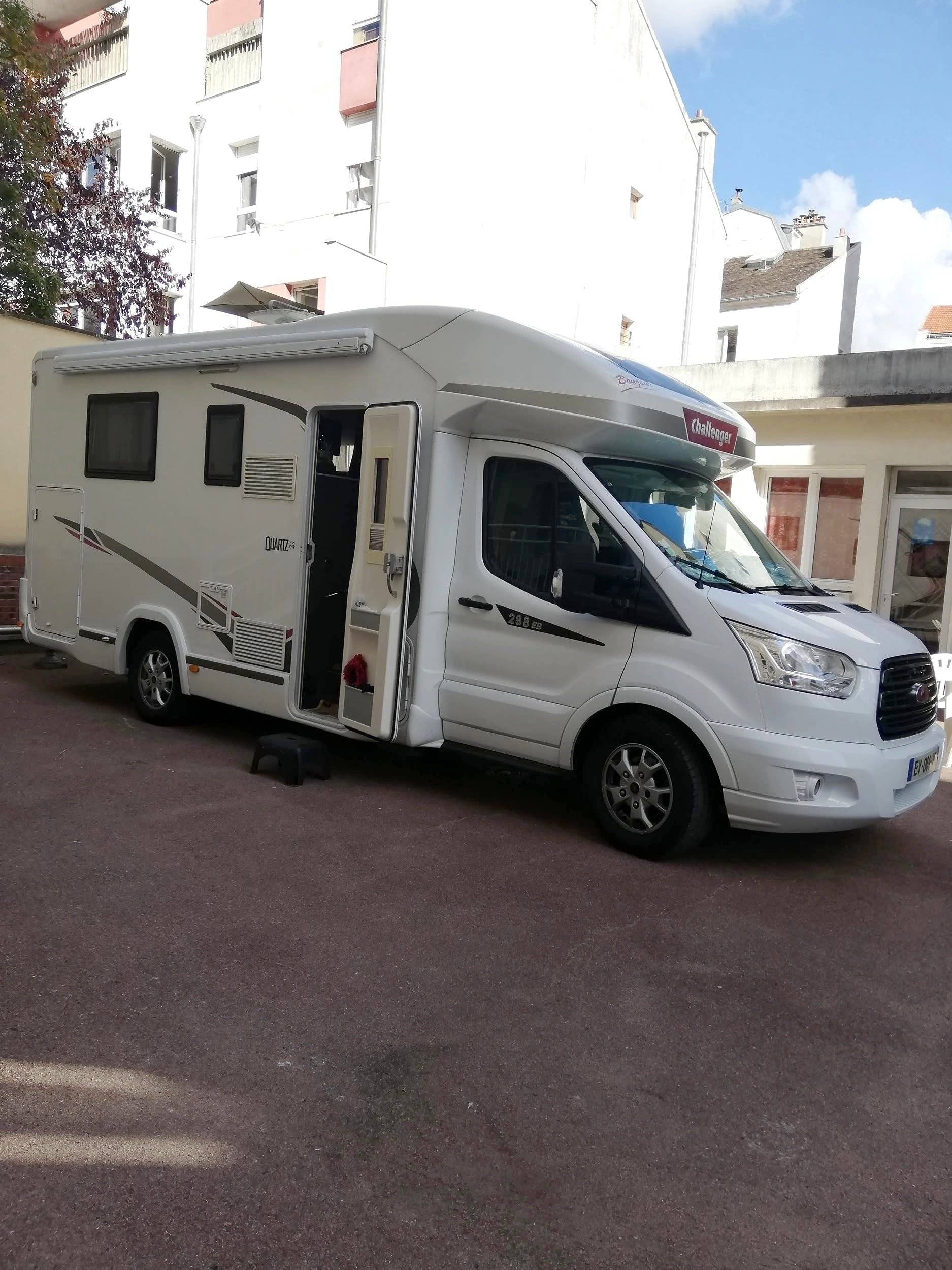 Ford Transit 2,0 l 170 ch