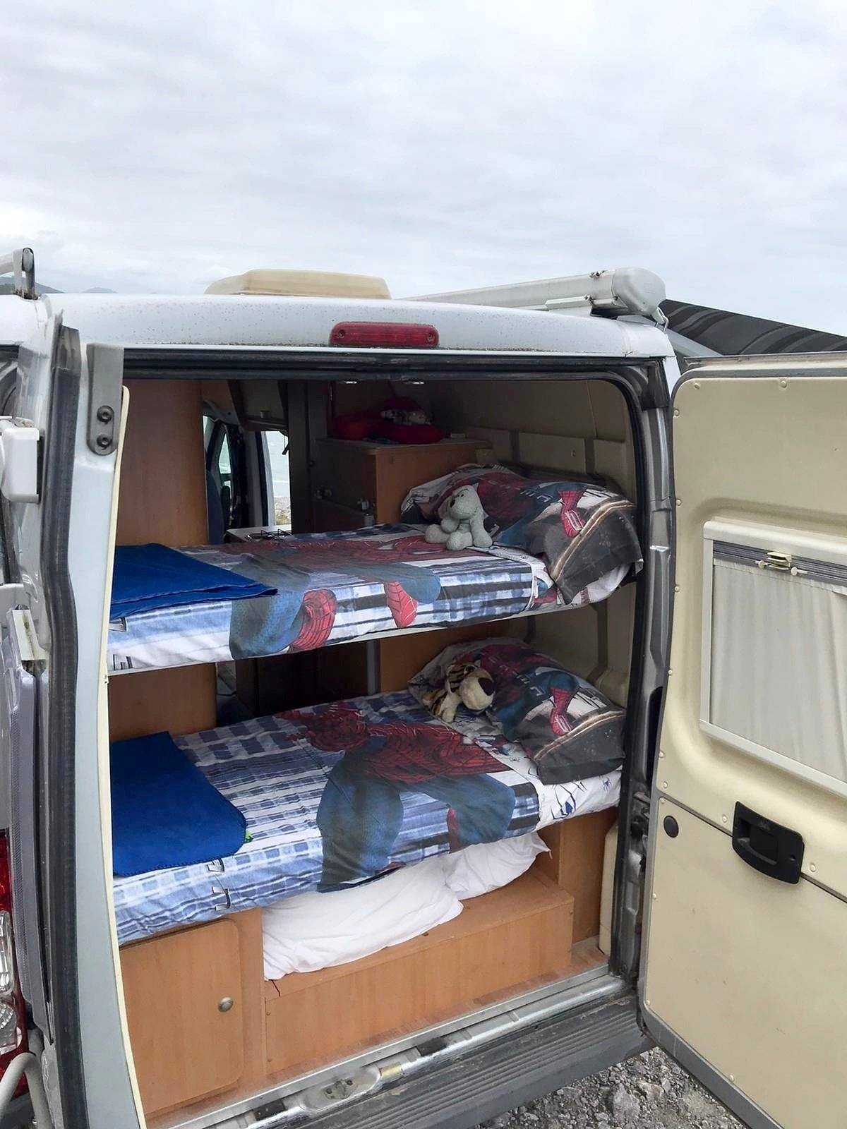 Challenger vany 04 prestige