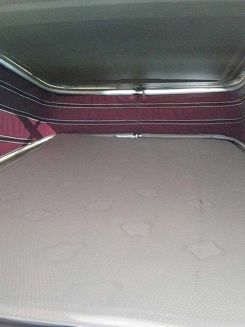 Berth RENAULT Renault trafic - Yescapa