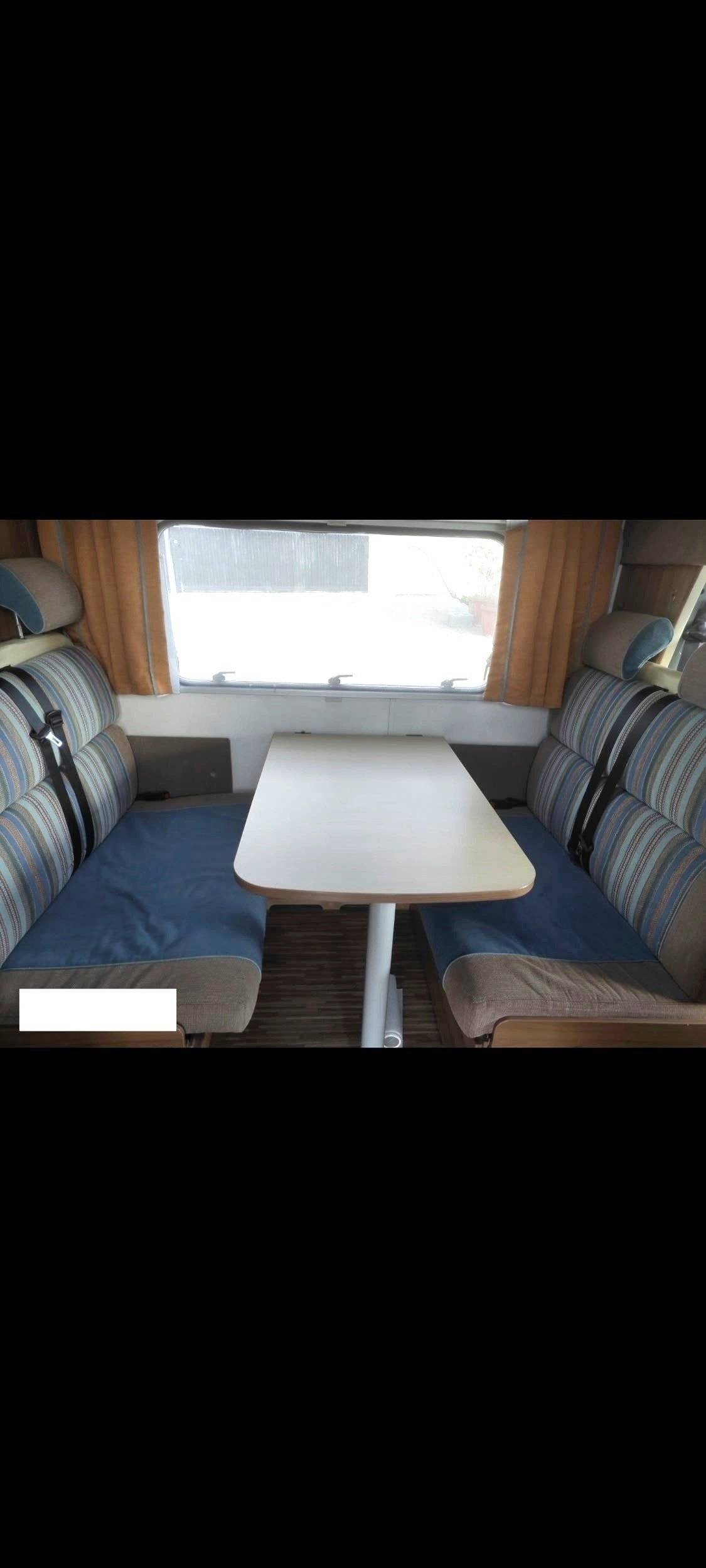 Essecke Ford Custom 2,2 l 130 ch - Yescapa