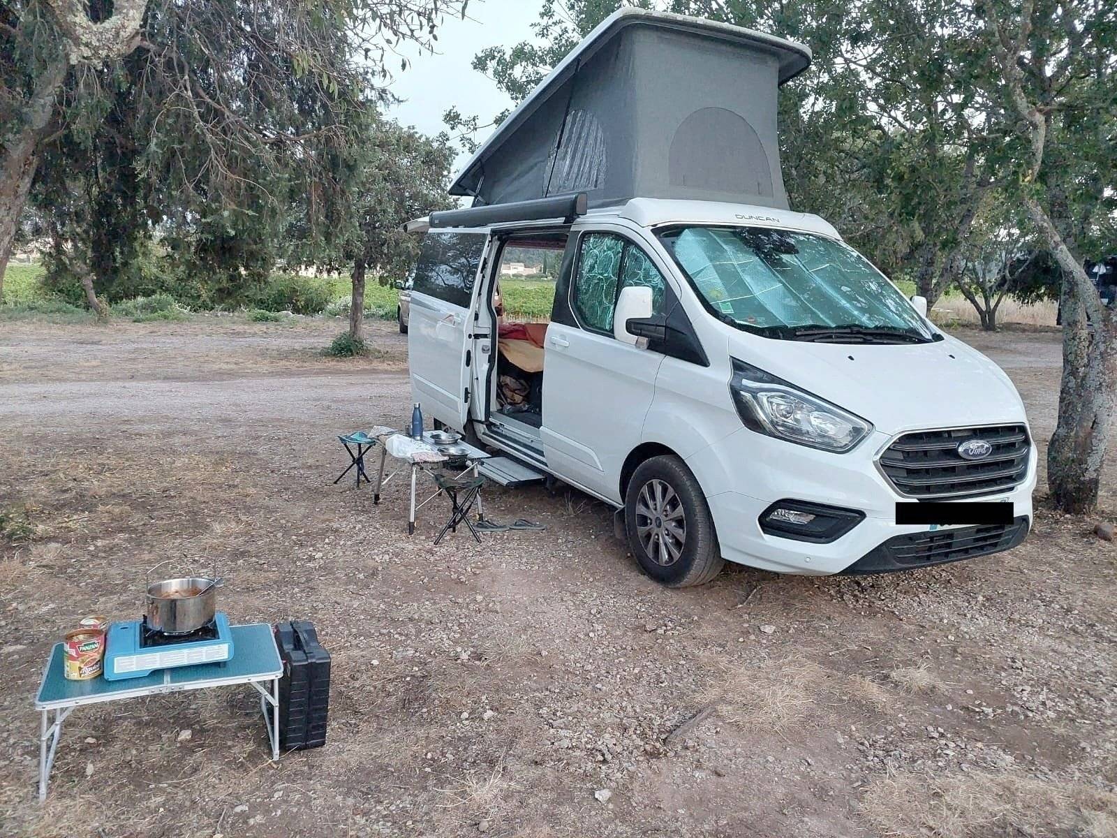 Karmann Mobil Ford Transit Custom