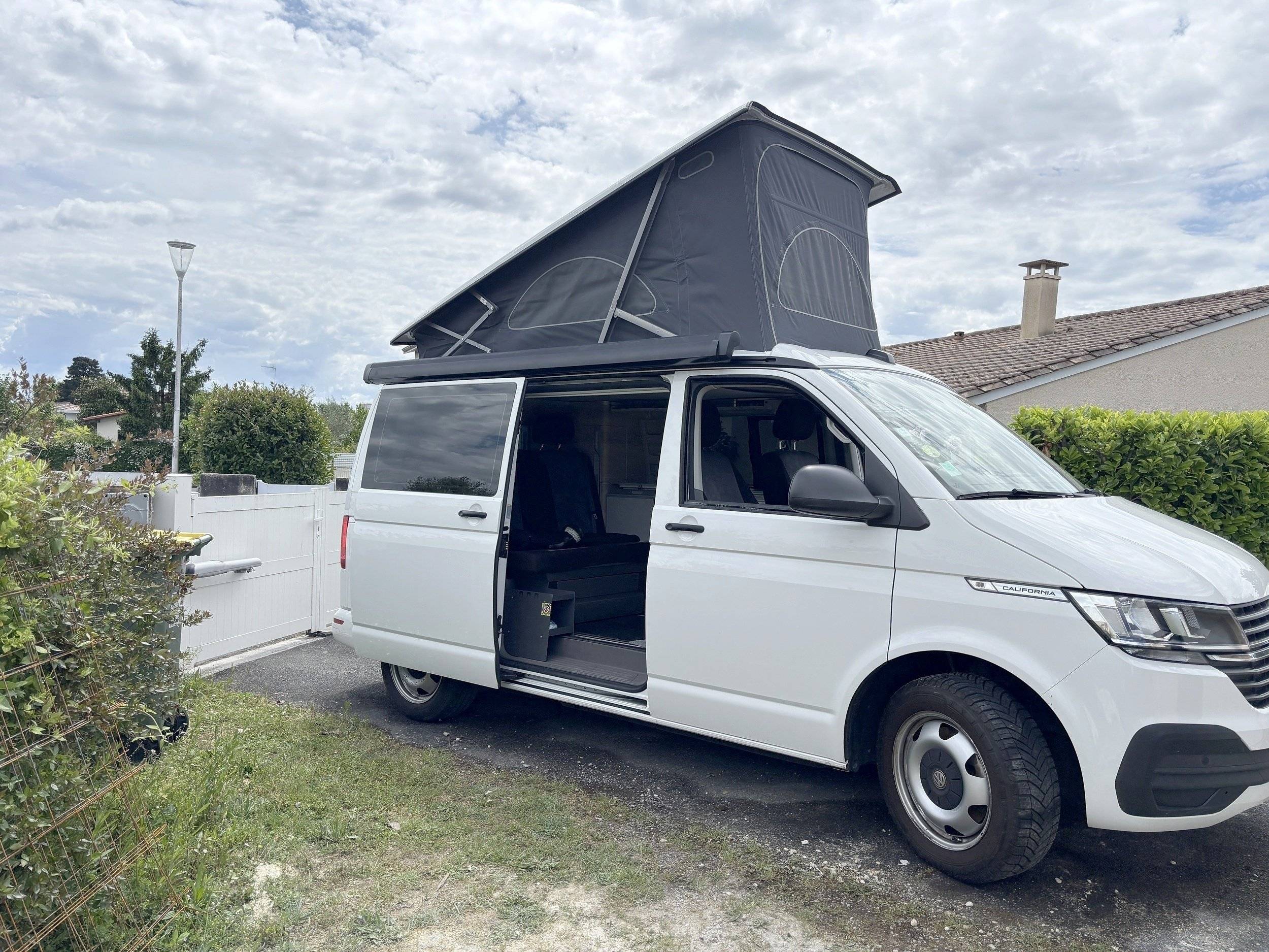 Volkswagen Volkswagen T6.1 California