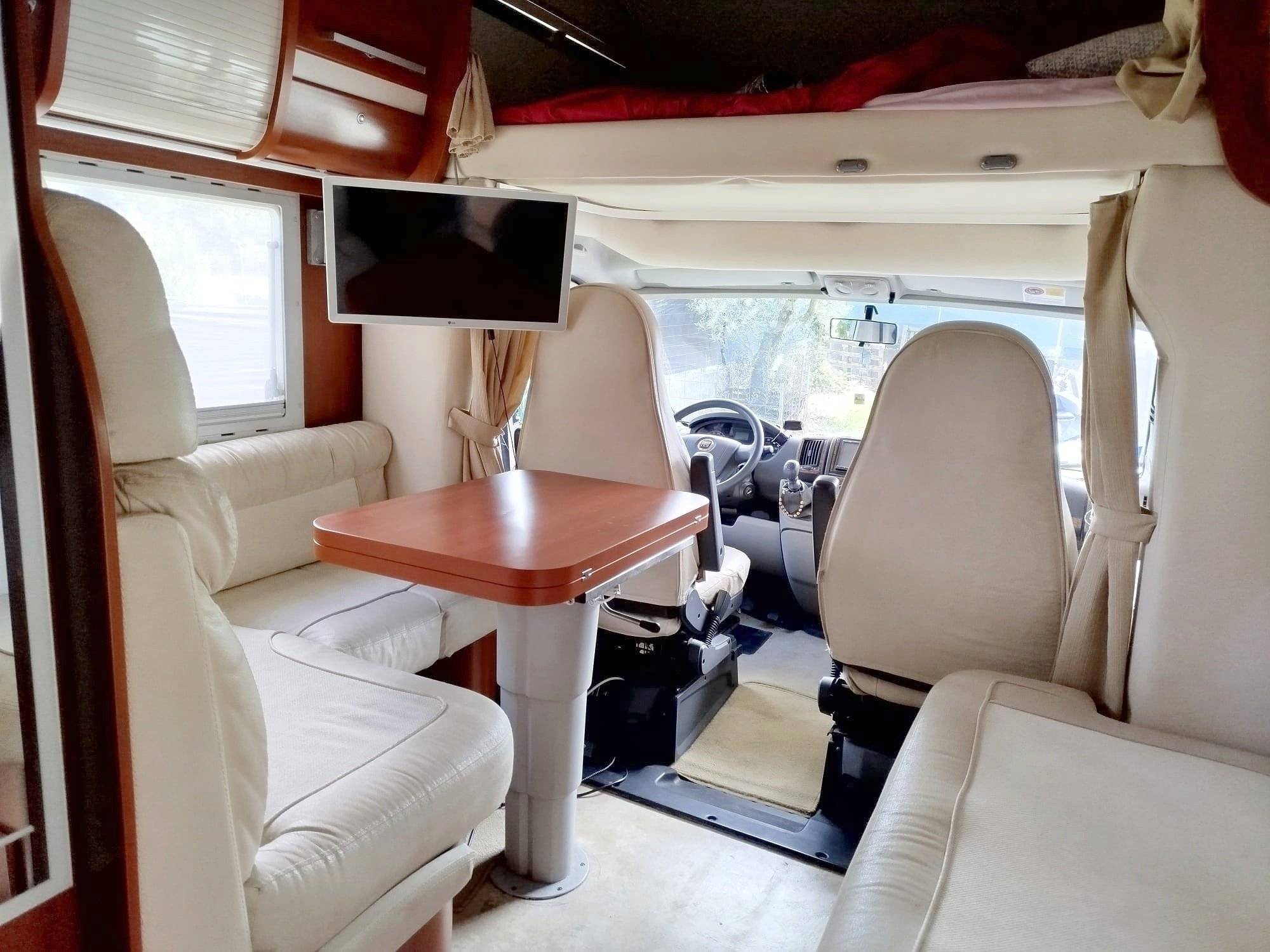 Coin repas Fiat Ducato 3,0 l Multijet 160 ch. - Yescapa