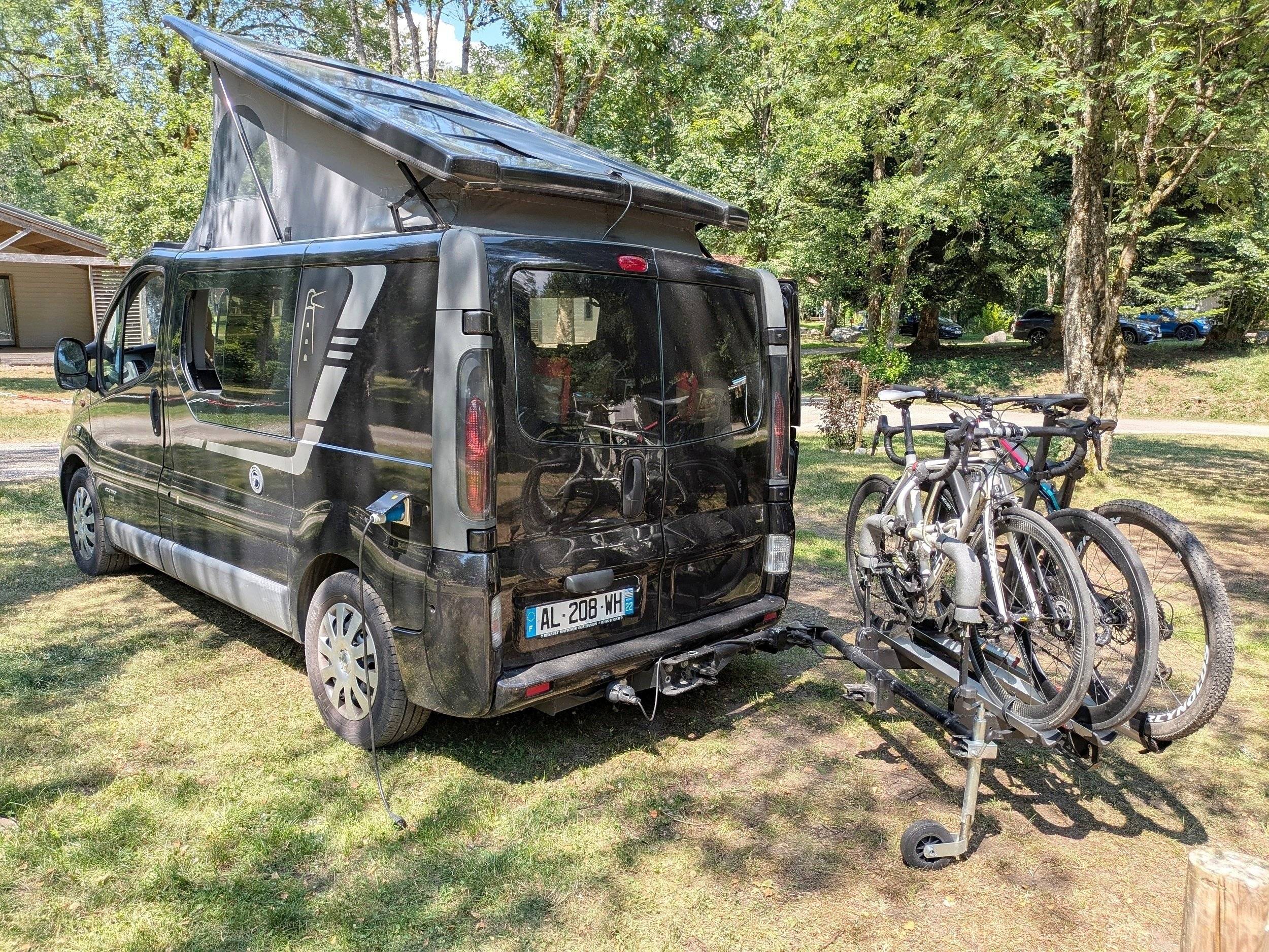 Flada6 Renault Trafic