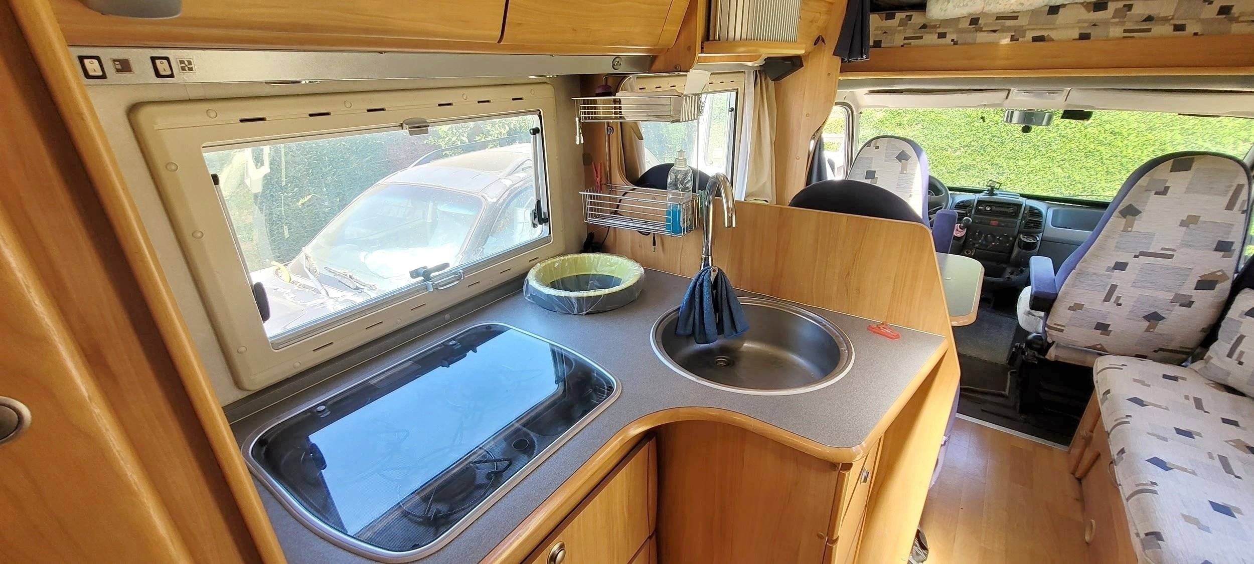 Angolo cucina Fiat - Yescapa