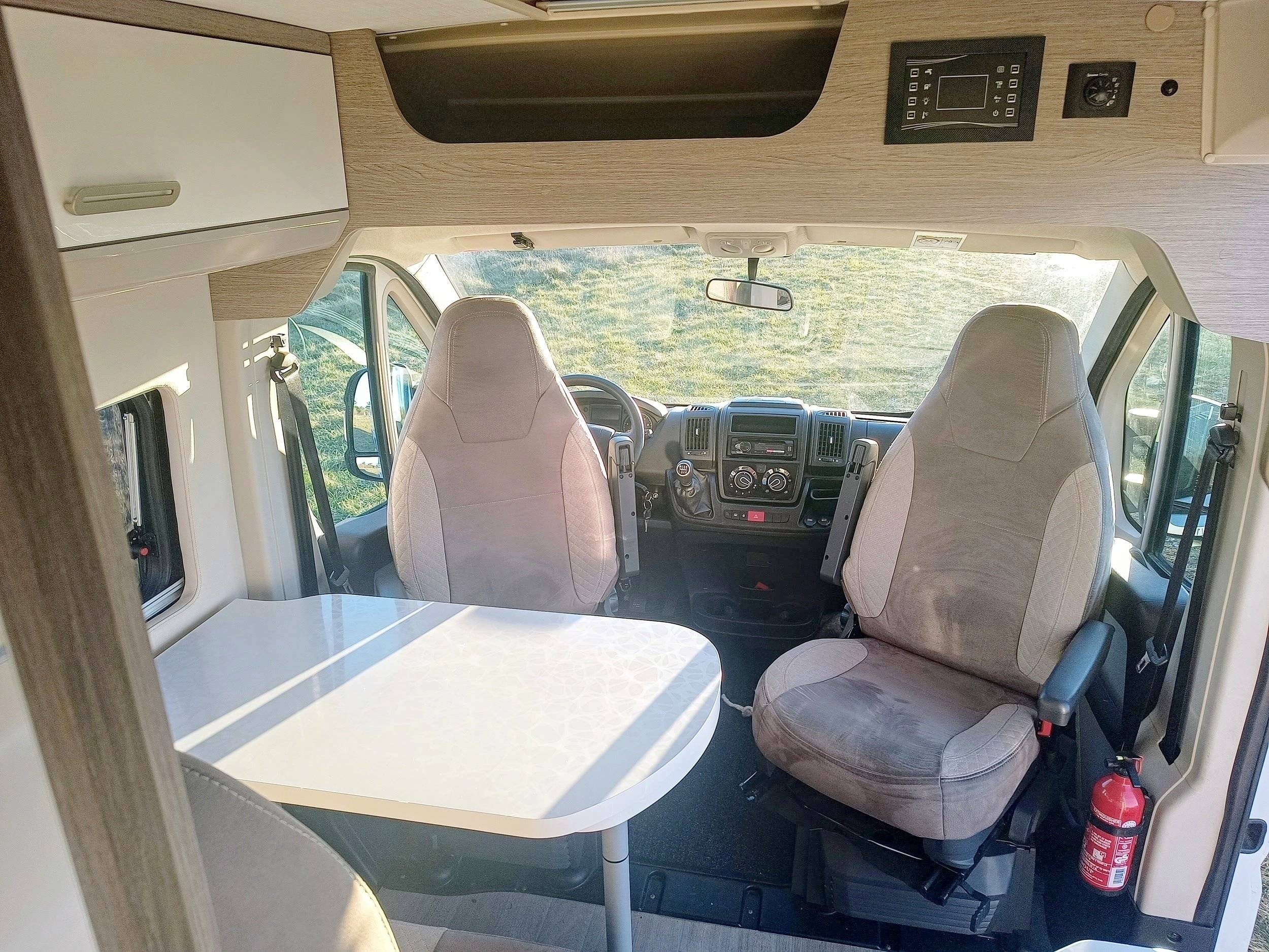 Challenger VANY 114 MAX