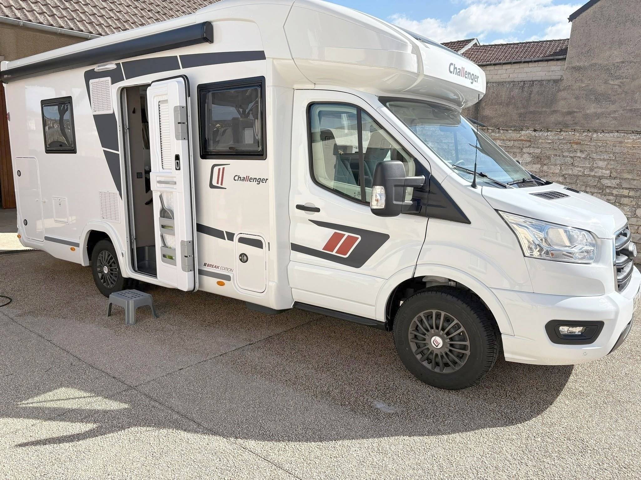 Challenger challenger