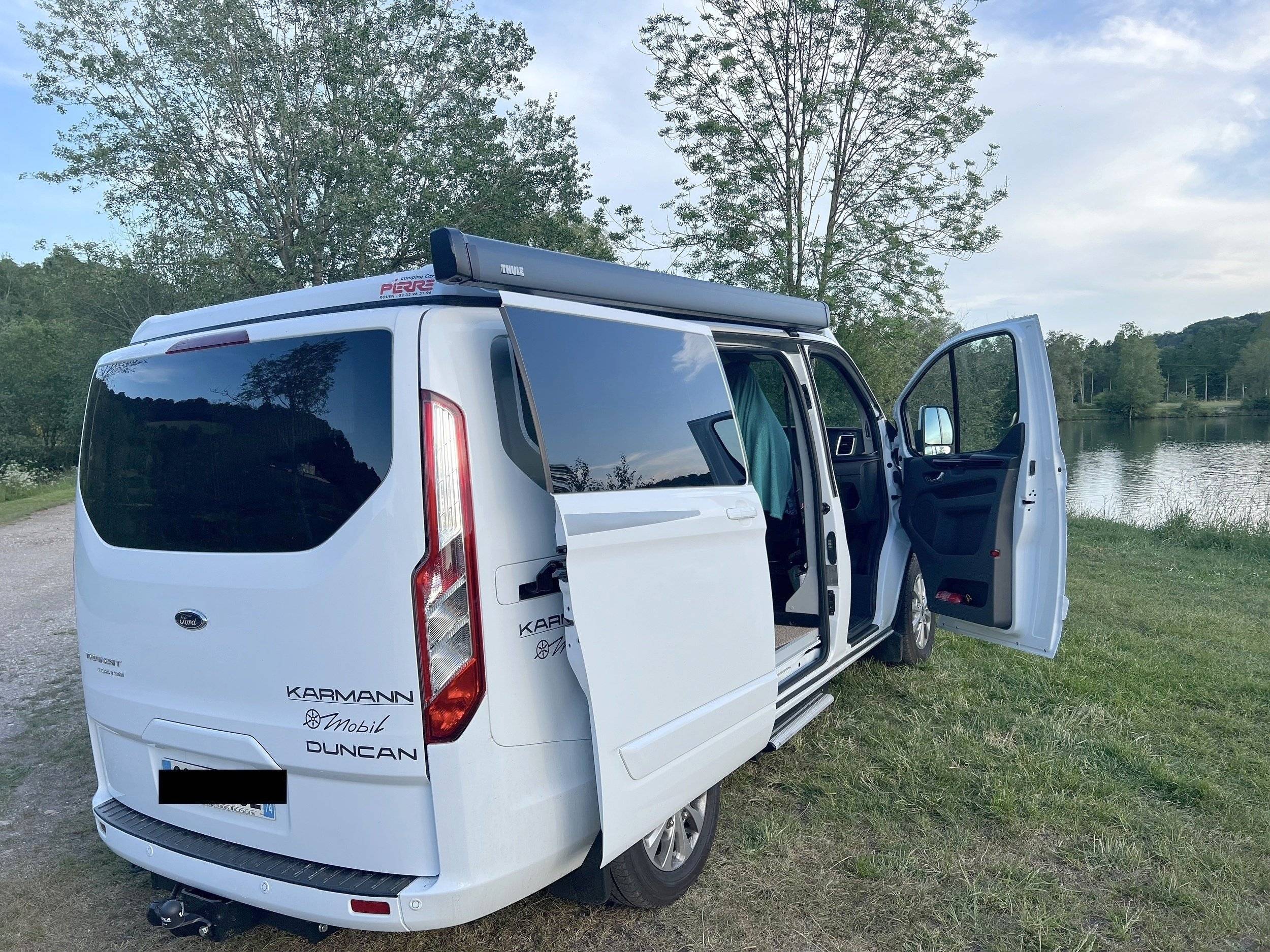 Karmann Mobil Ford Transit Custom