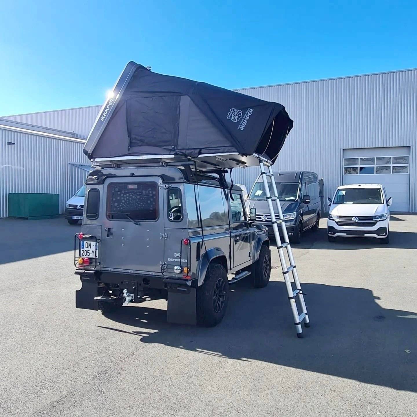 DEFENDER 90 Land Rover