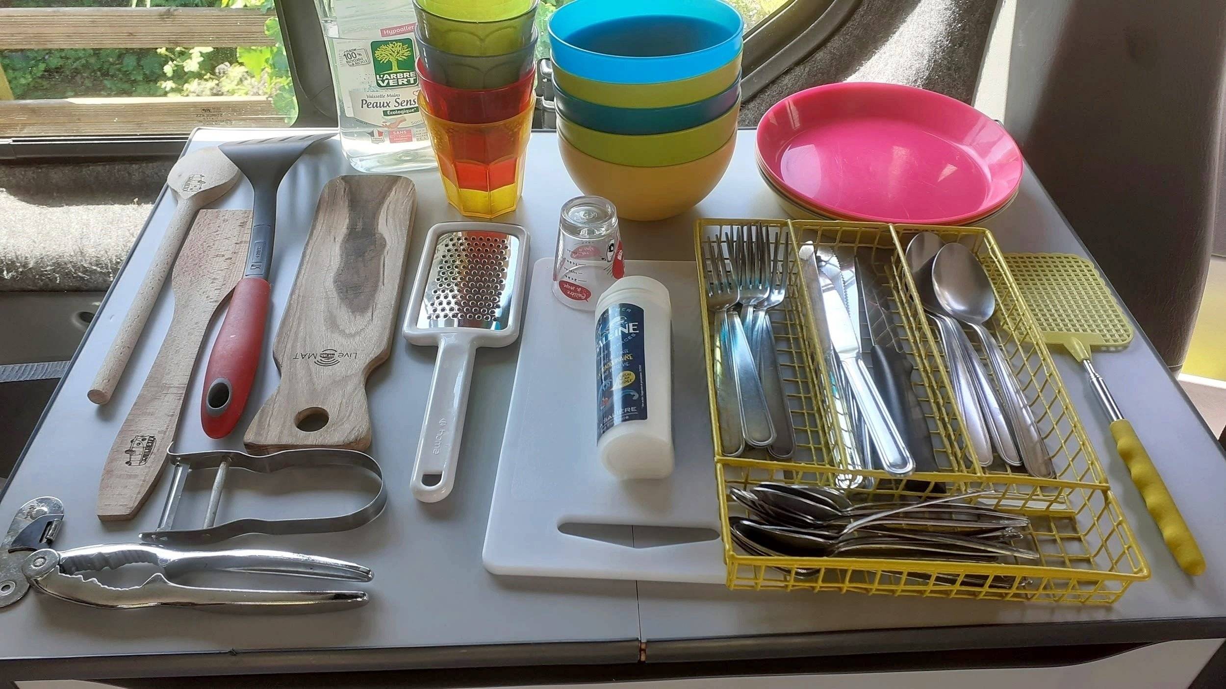 Caraben's Trafic II L2H1 2,5 dci l 145 ch