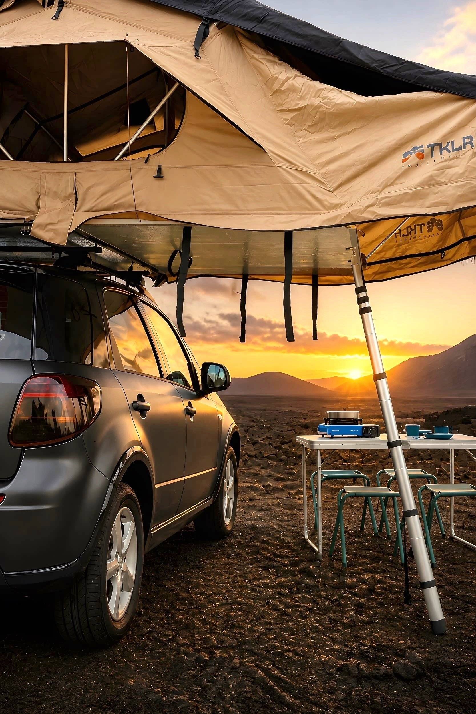 Voorkant 3/4 Suzuki FOR ADVENTURE - Yescapa