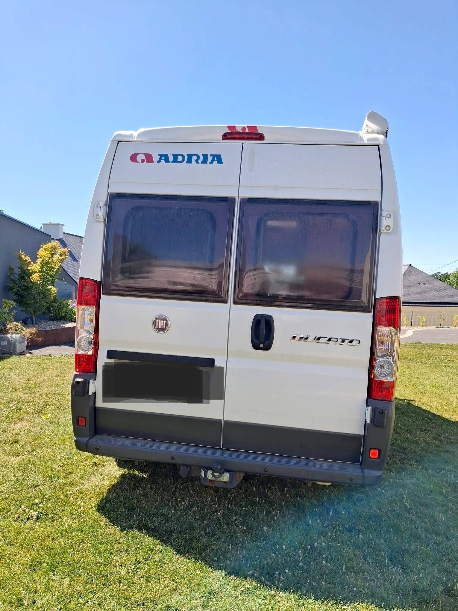 Adria Twin