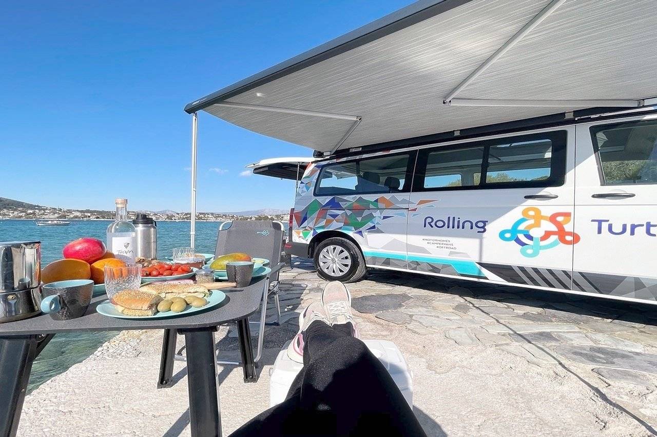 Volkswagen T6 with Raising Roof