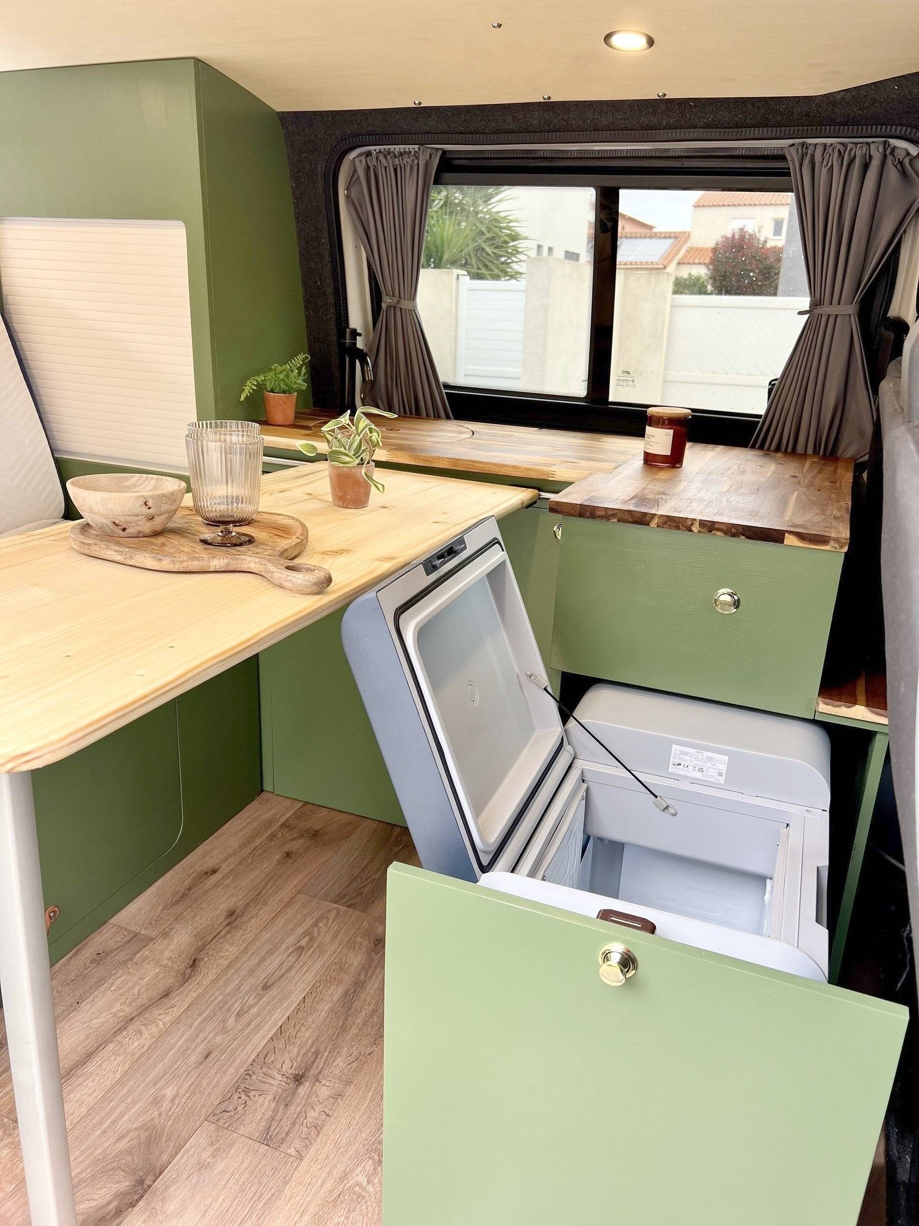 Volkswagen Transporteur T6 L1H1 2 l 150 ch