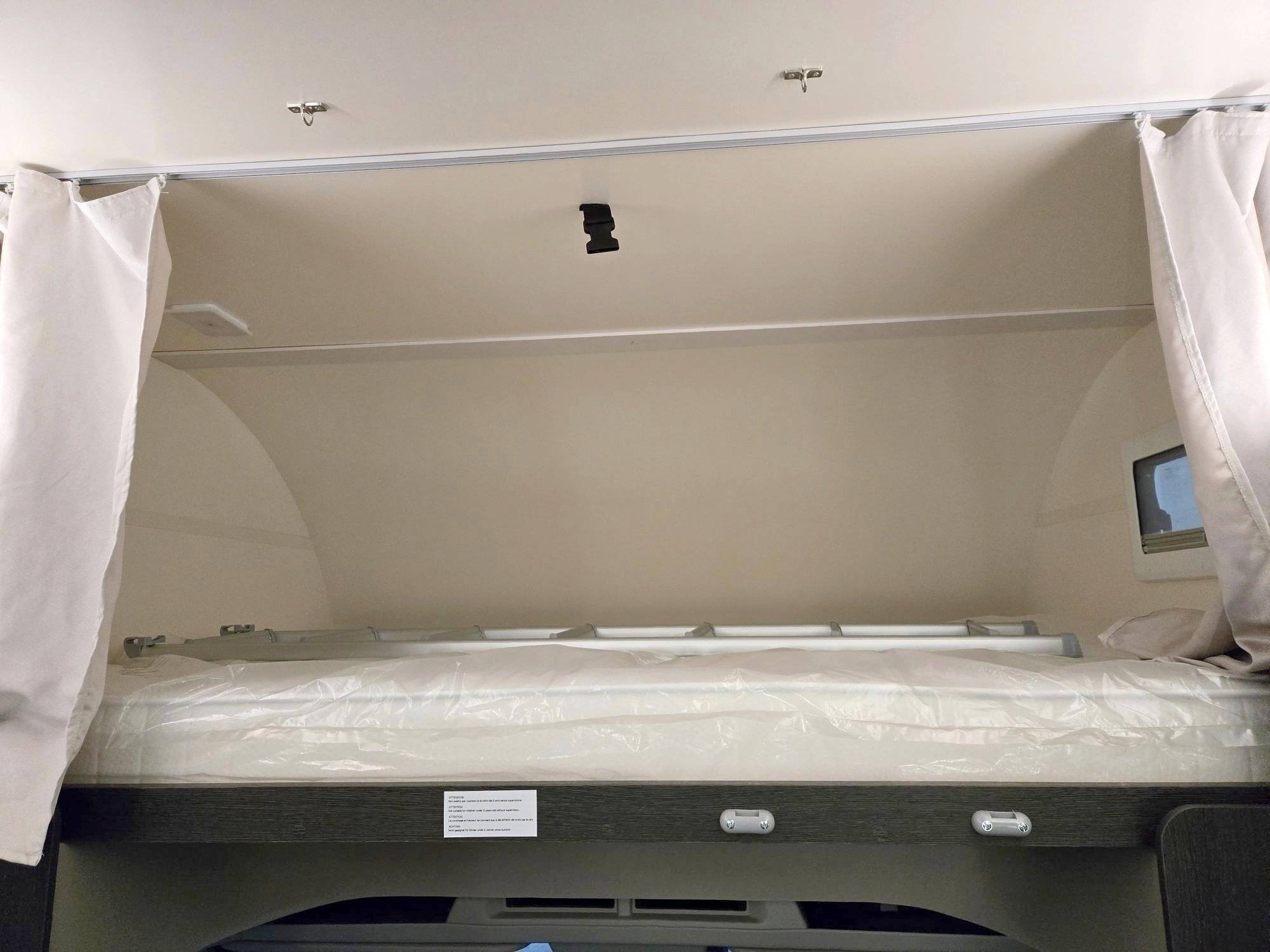 slaapplaatsen Ford Transit 165 cv BVA 8 - Yescapa