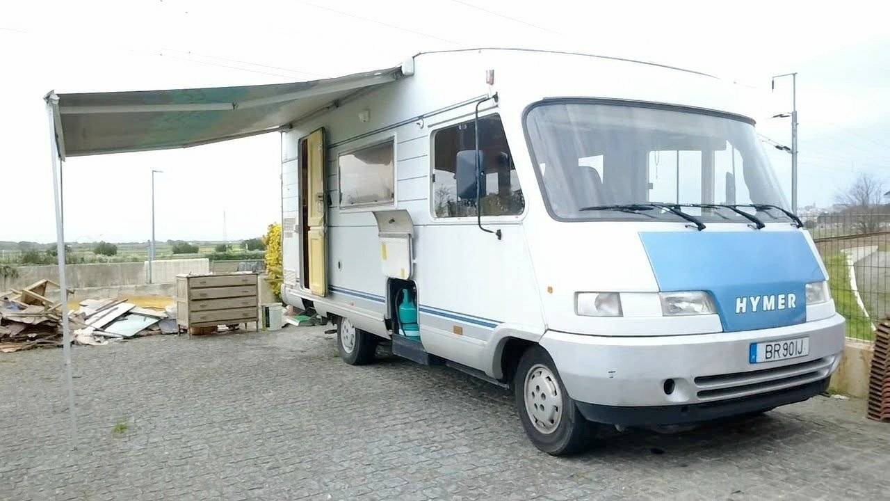Vista del vehículo ángulo delantero Fiat Ducato - Yescapa