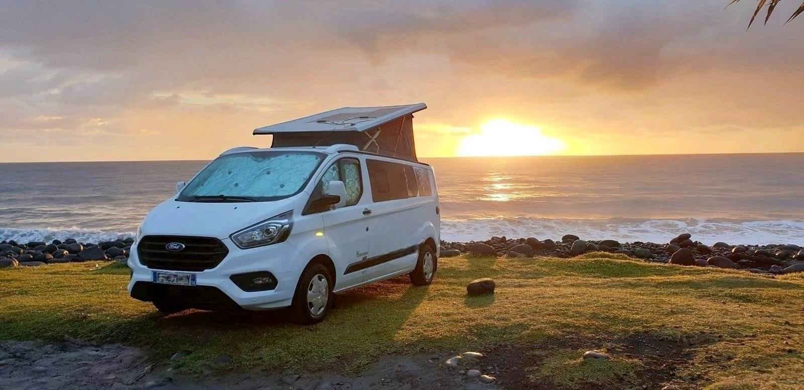 Rapido Ford Transit Custom