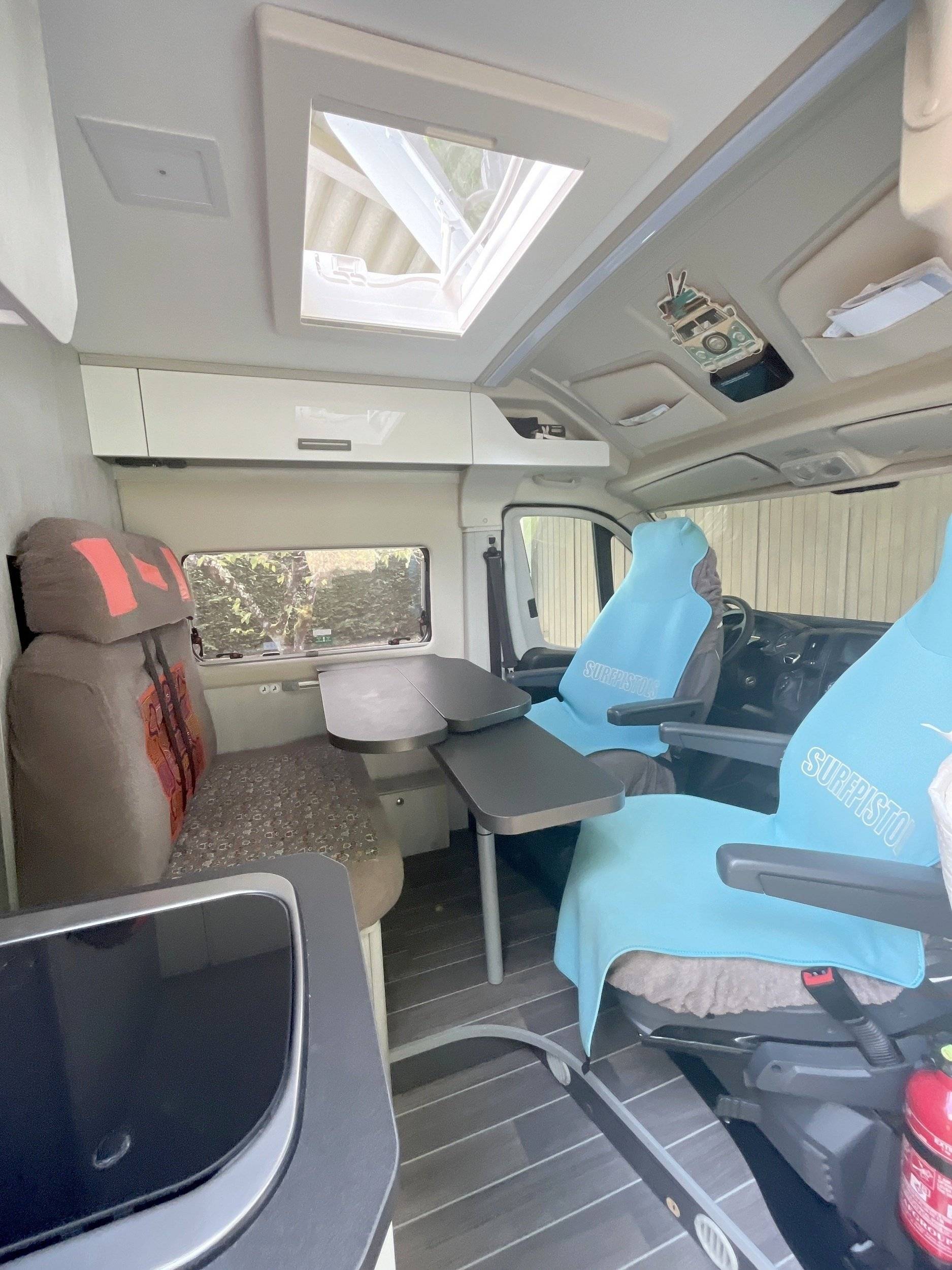 Coin repas Fiat Ducato 2,3 l 130 ch. - Yescapa