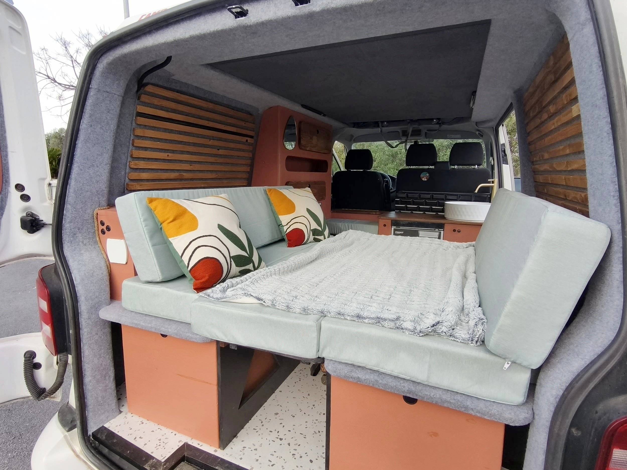 Dormidas Volkswagen T6 2,0 l TDI 150 ch - Yescapa