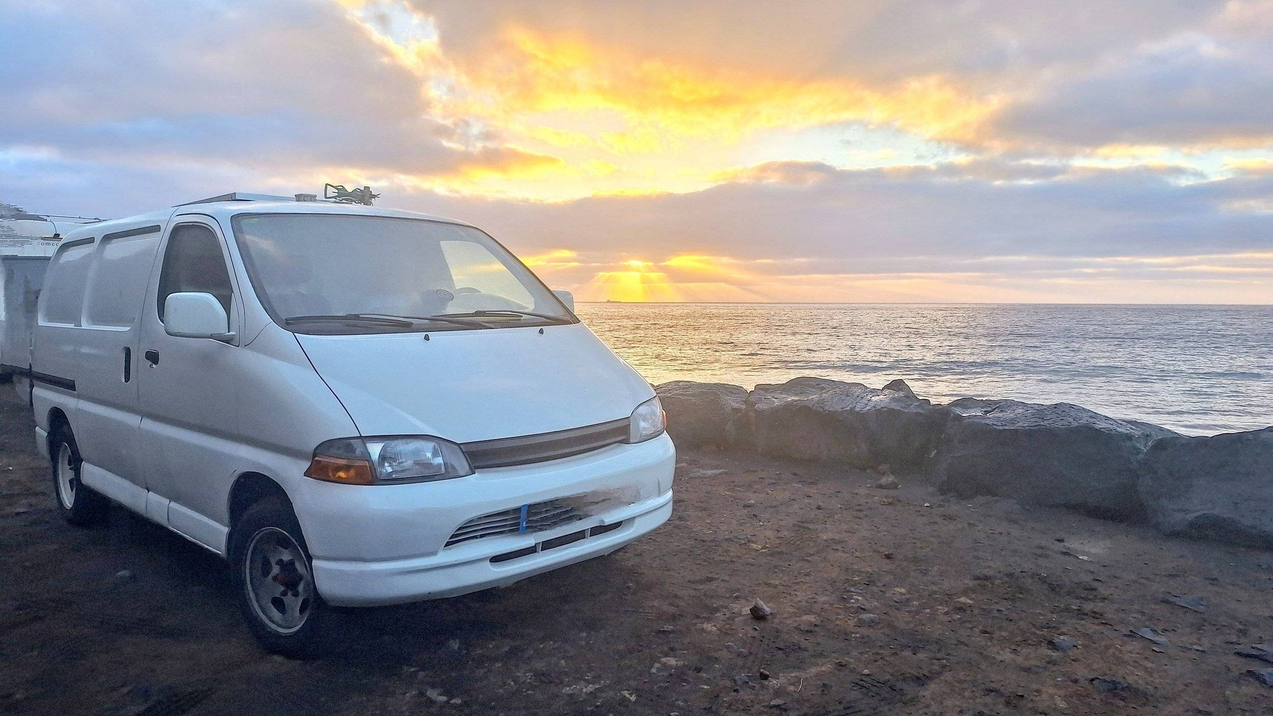 Ilusion TOYOTA HIACE