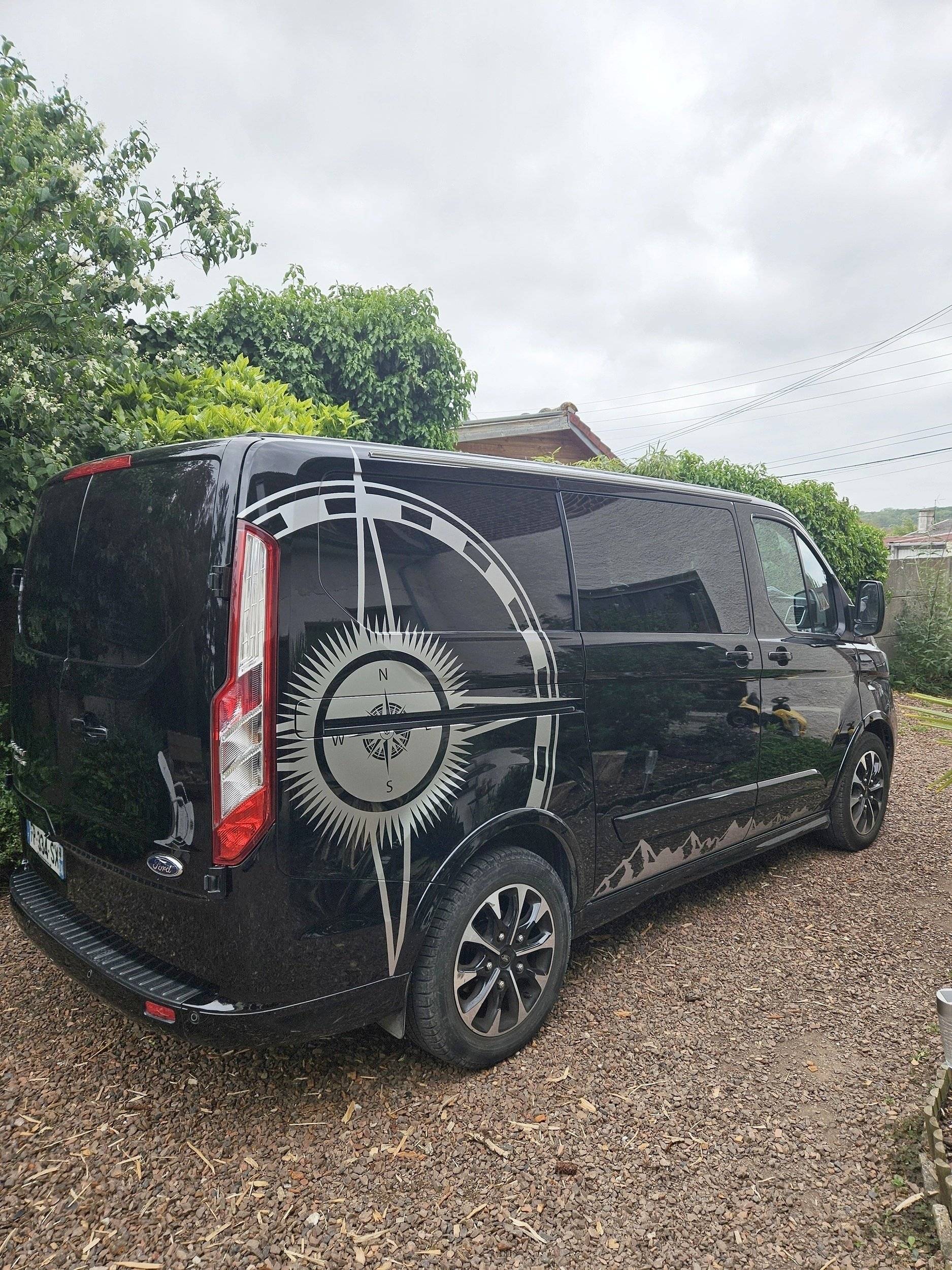 L'atelier du van Ford Transit custom 185ch sport