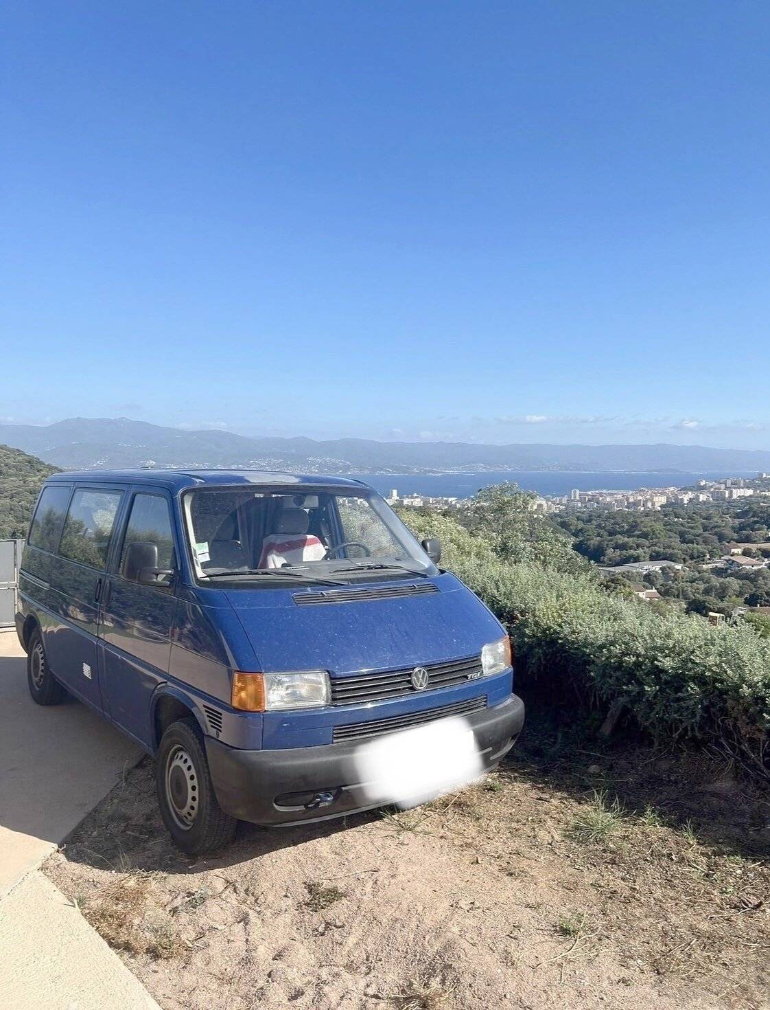 Volkswagen Transporter T4 2.4D