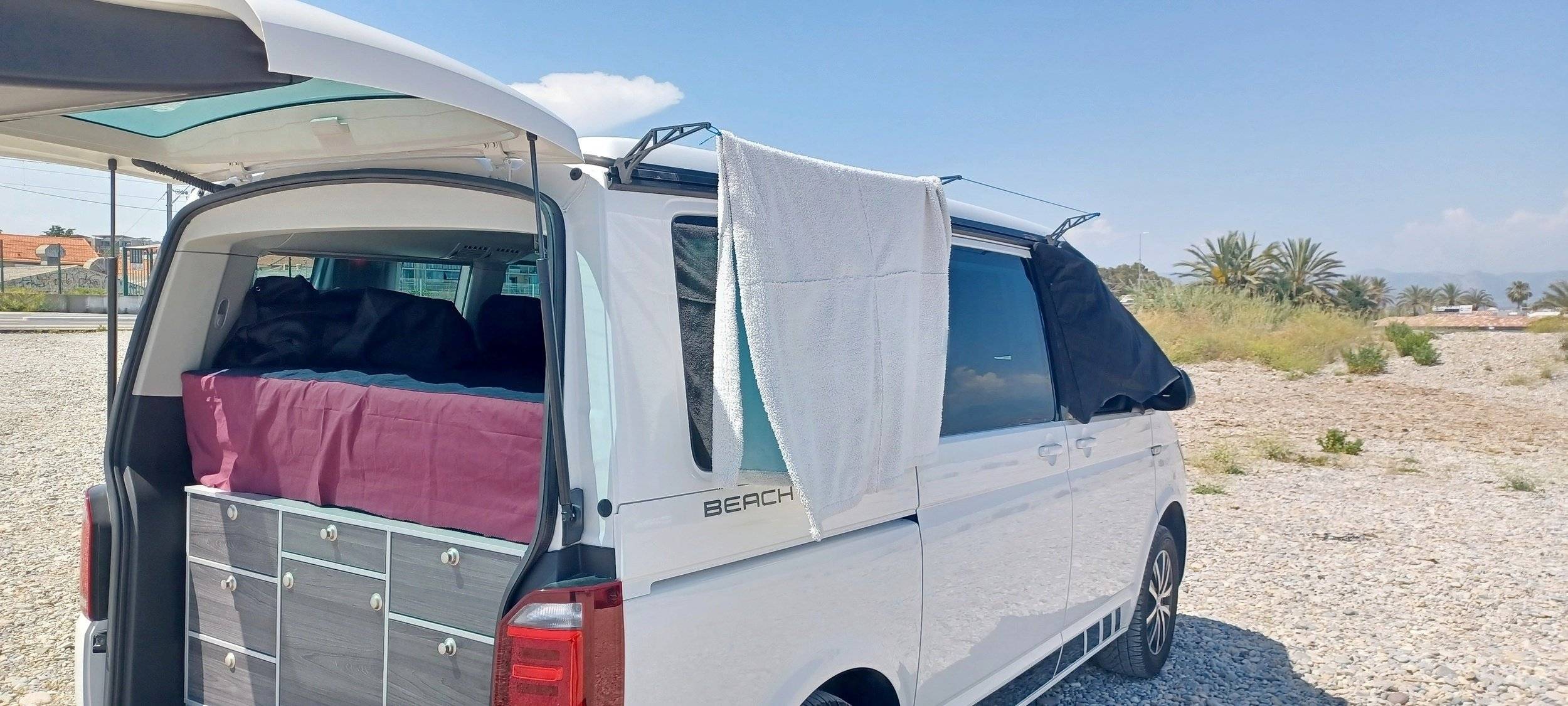 Van California Beach T6