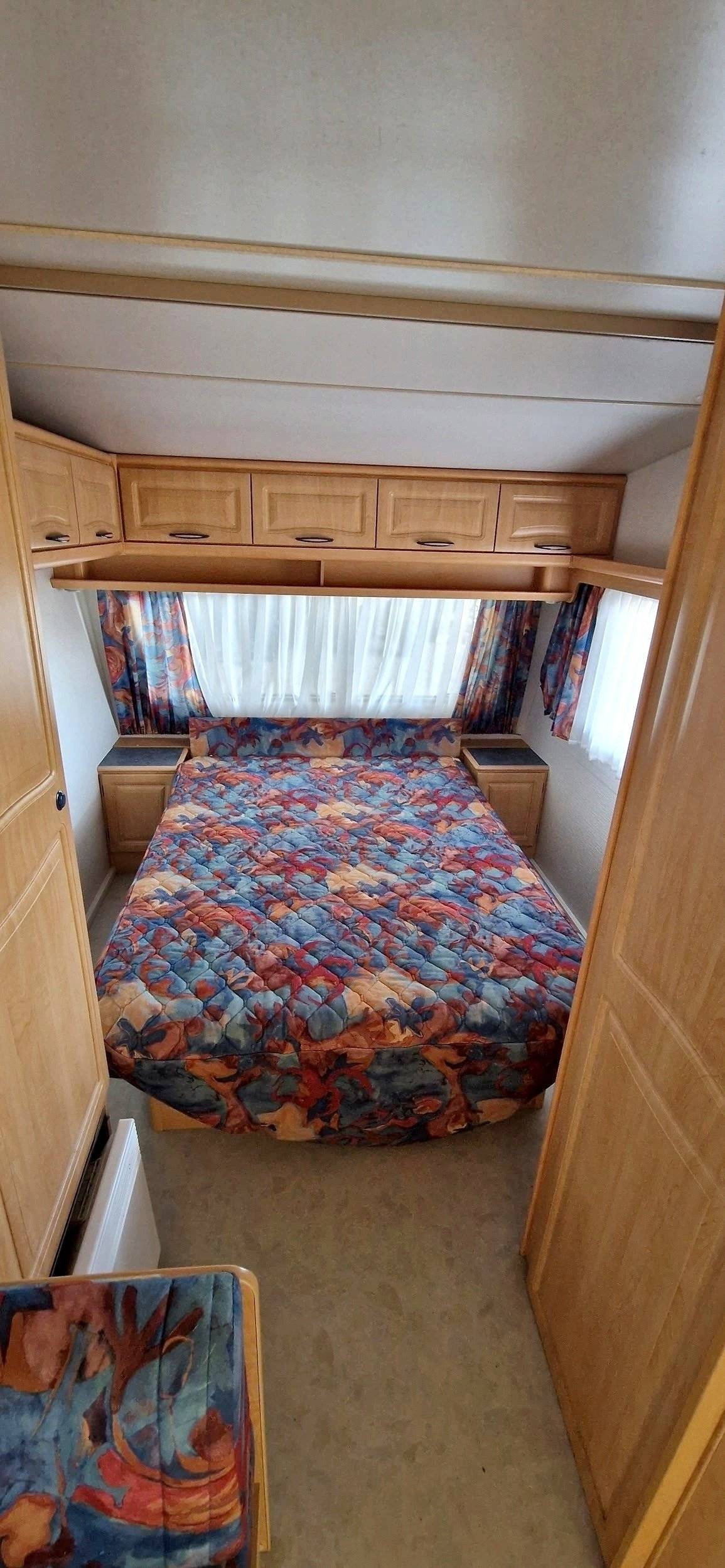Berth  - Yescapa