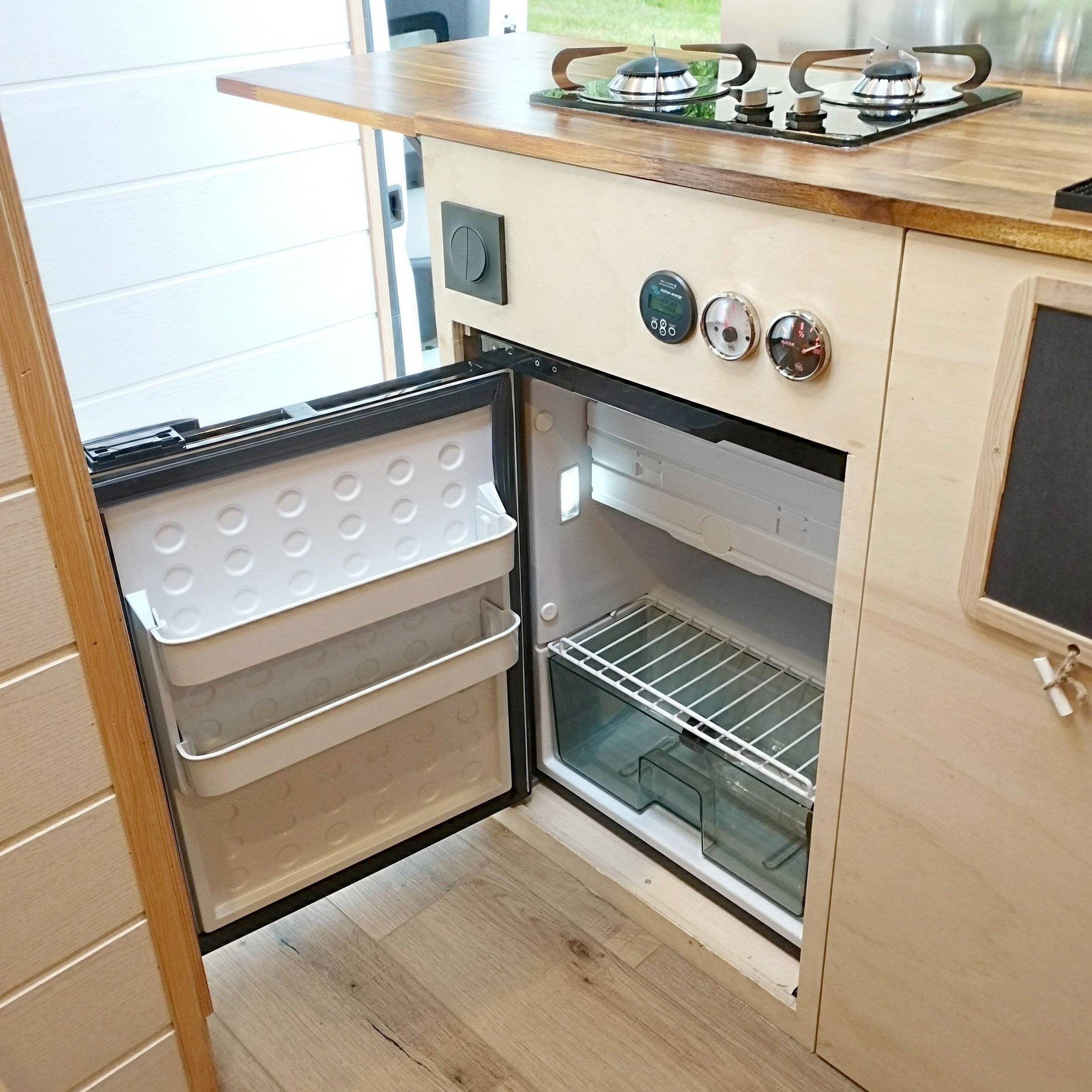 Quentin Peuch et Léa Calemar Peugeot Boxer