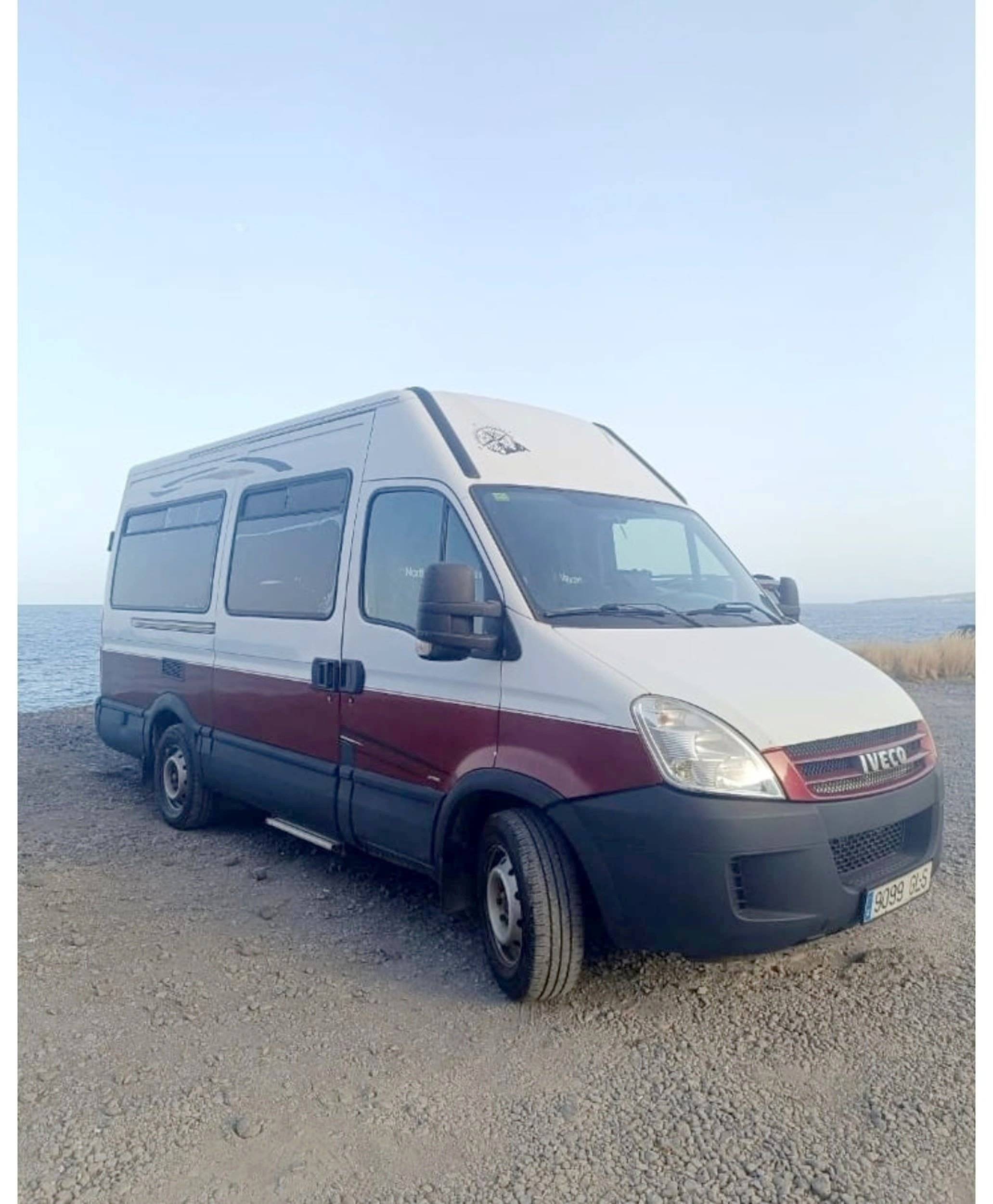 Voorkant 3/4 Iveco Daily 3,0 l 180 ch - Yescapa