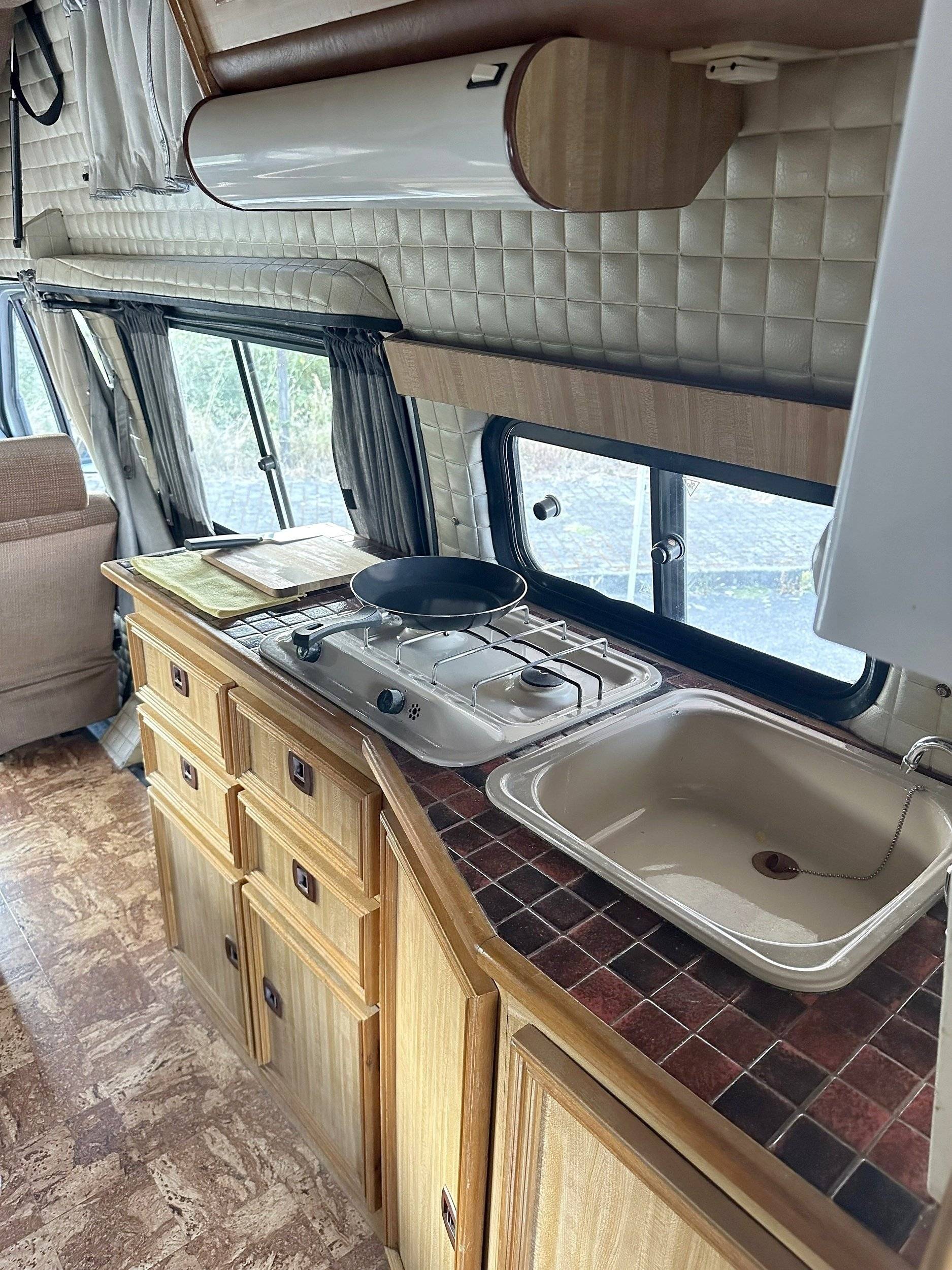 Kitchen Ford - Yescapa