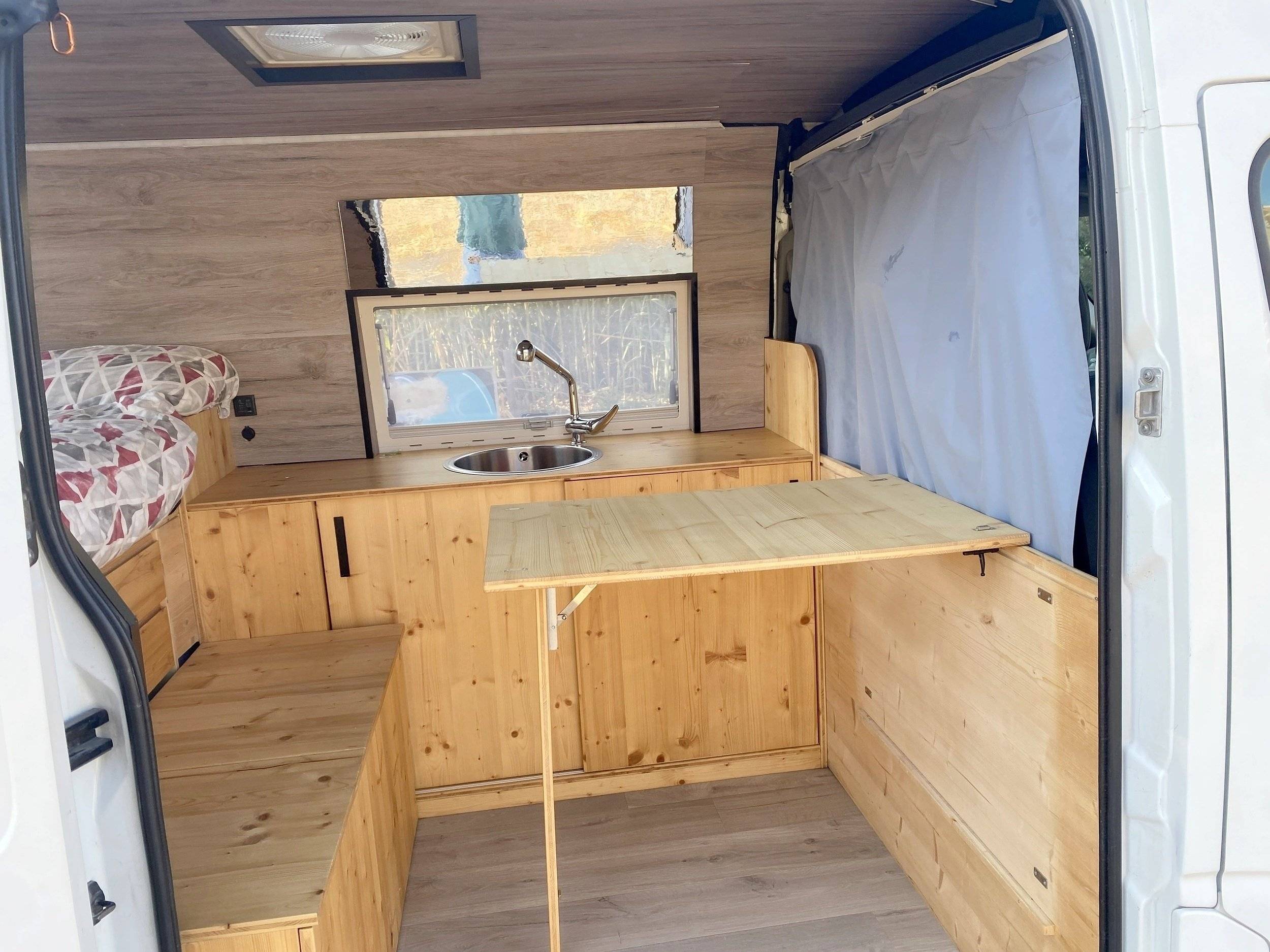 Dinette Renault - Yescapa