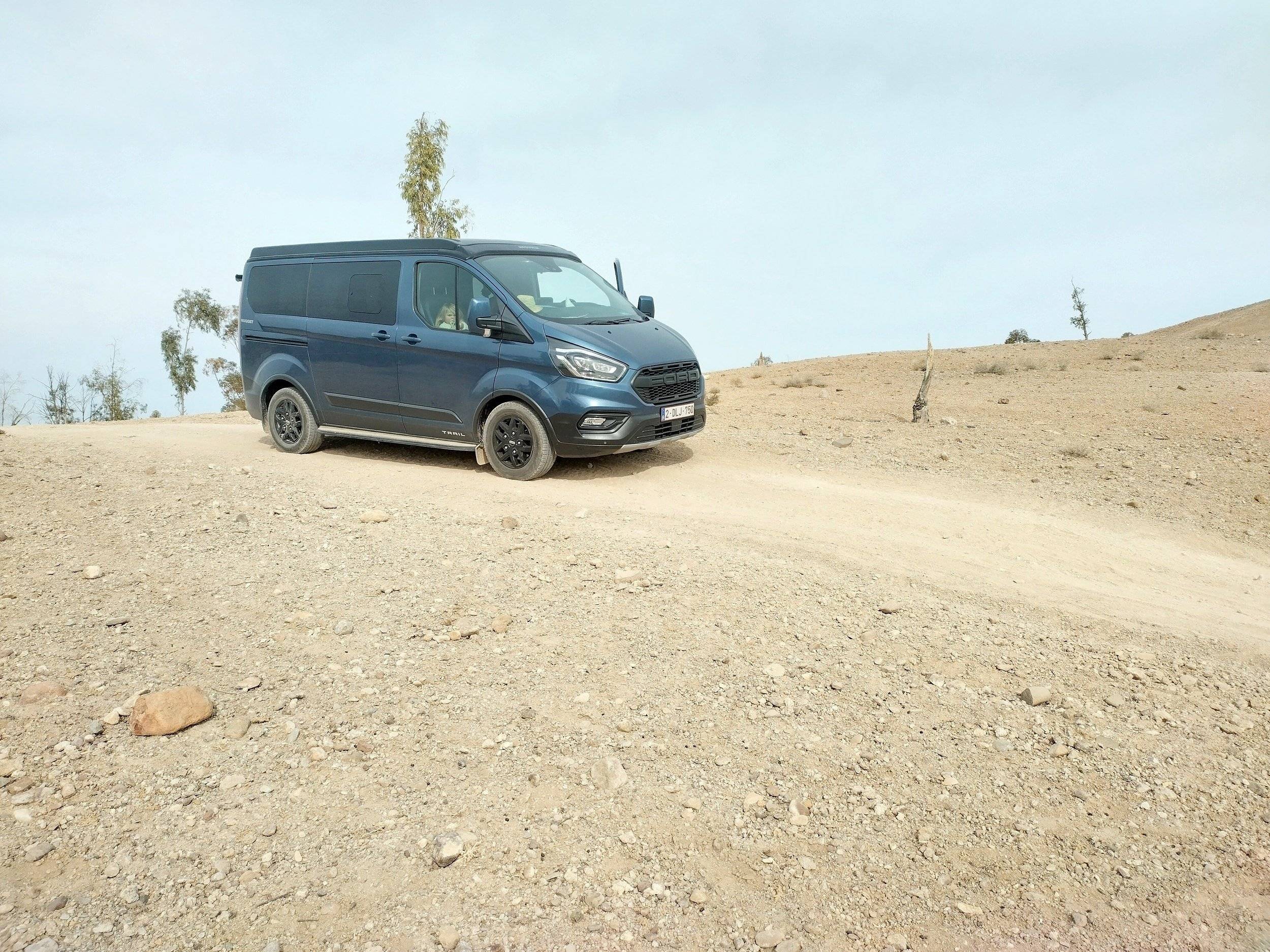 Front view from 3/4 Ford transit 185ch - Yescapa