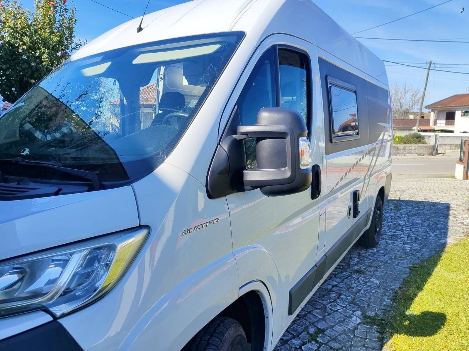 Voorkant 3/4 Fiat DUCATO - Yescapa
