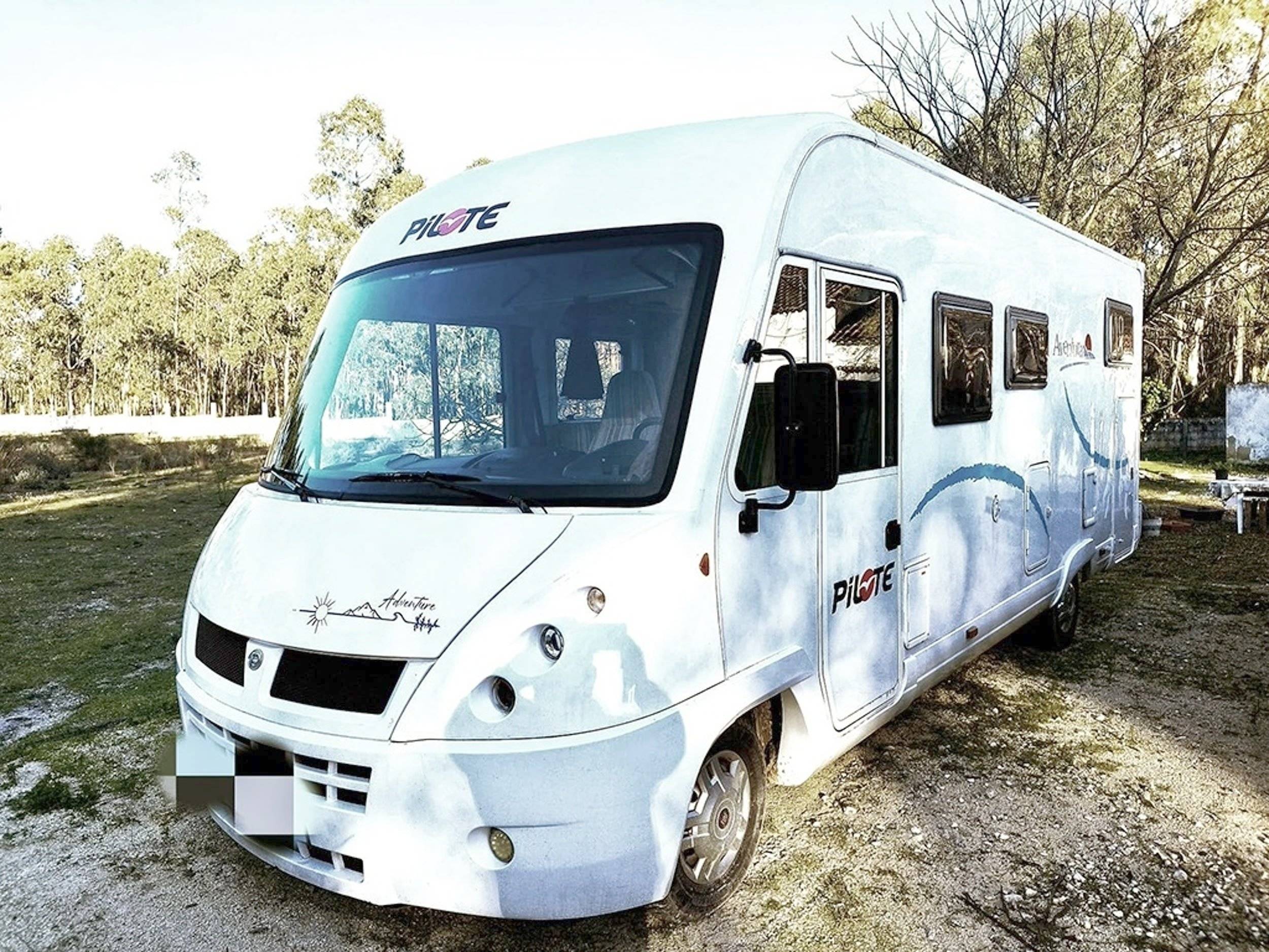 Vista de 3/4 Fiat Fiat ducato - Yescapa