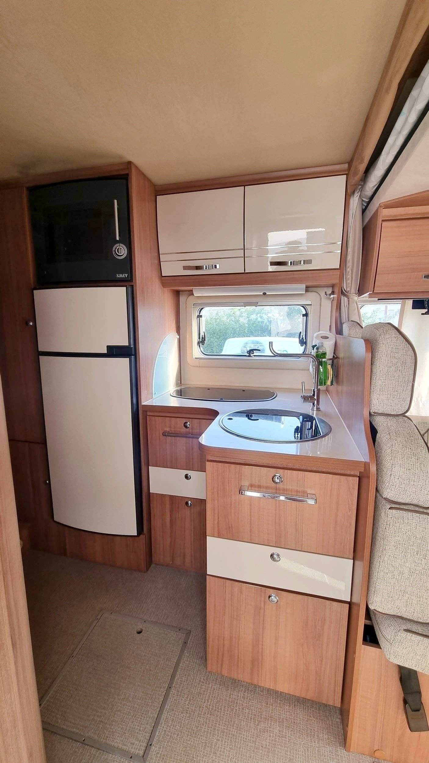 Eura Mobil 710 Hb