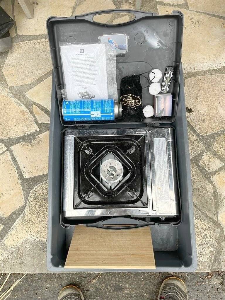 Angolo cucina Peugeot TRAVELLER - Yescapa