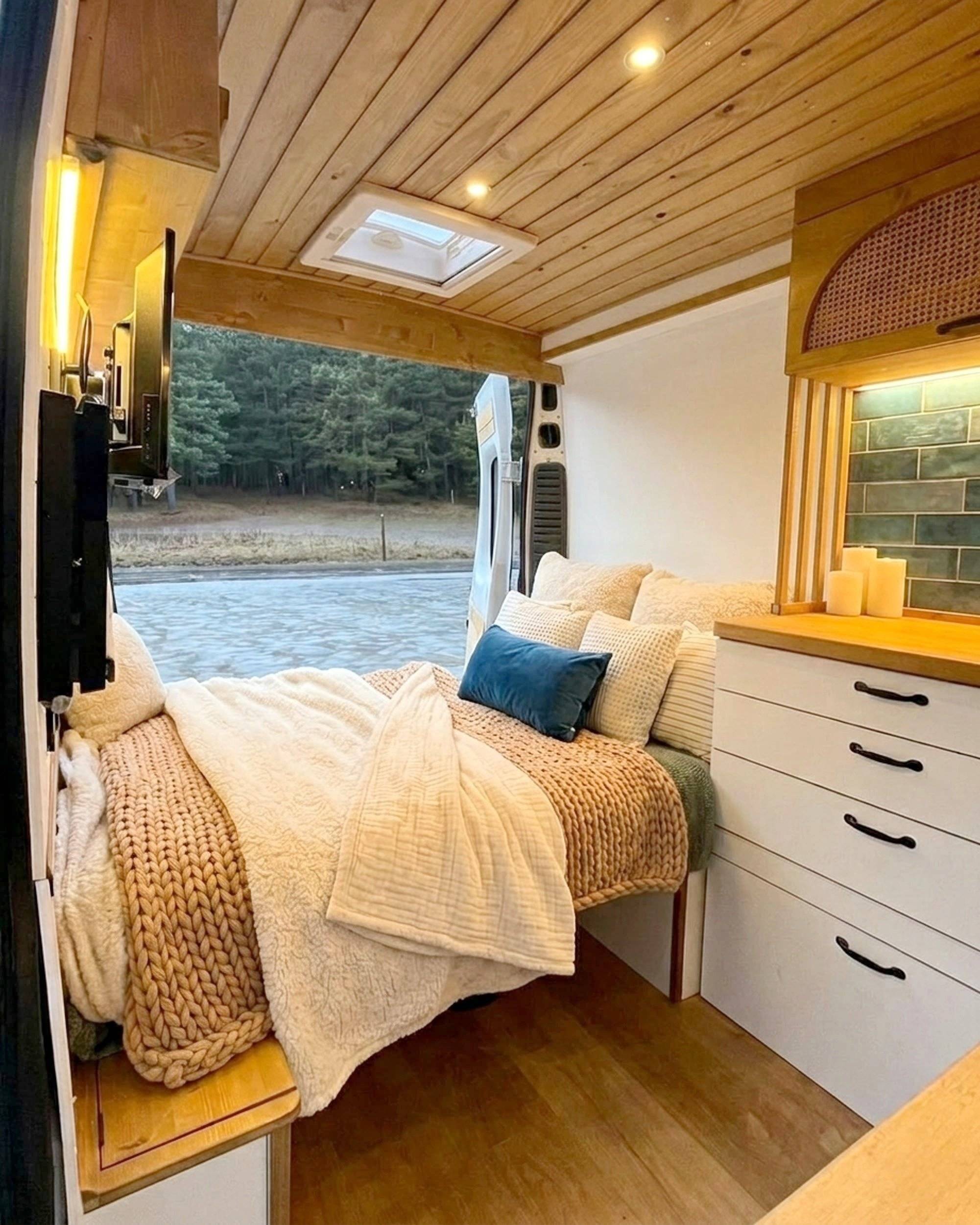Schlafplätze Peugeot BOXER L2H2 - Yescapa