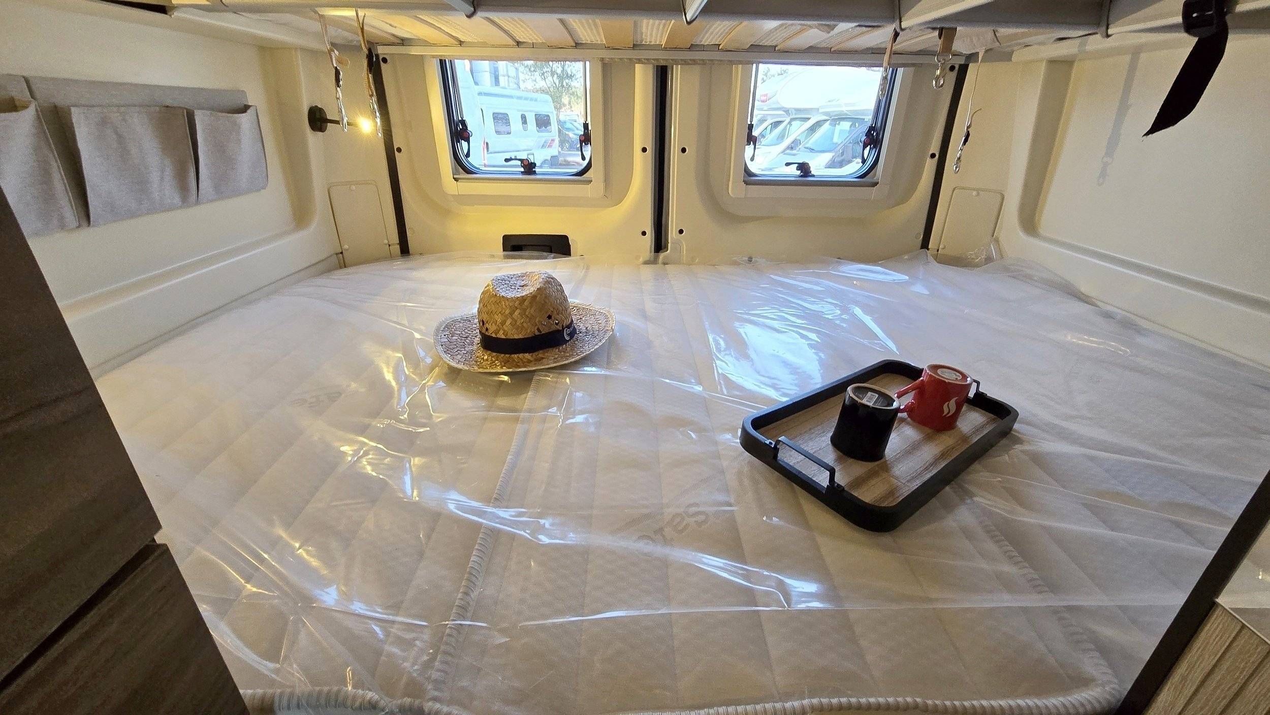 Berth Fiat Ducato 2,0 l 100 ch - Yescapa