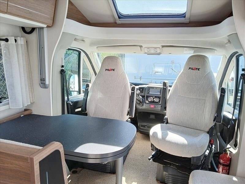 Pilote Pilote P746 C Essentiel