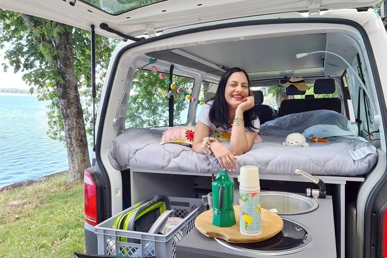 Volkswagen T6 with Raising Roof